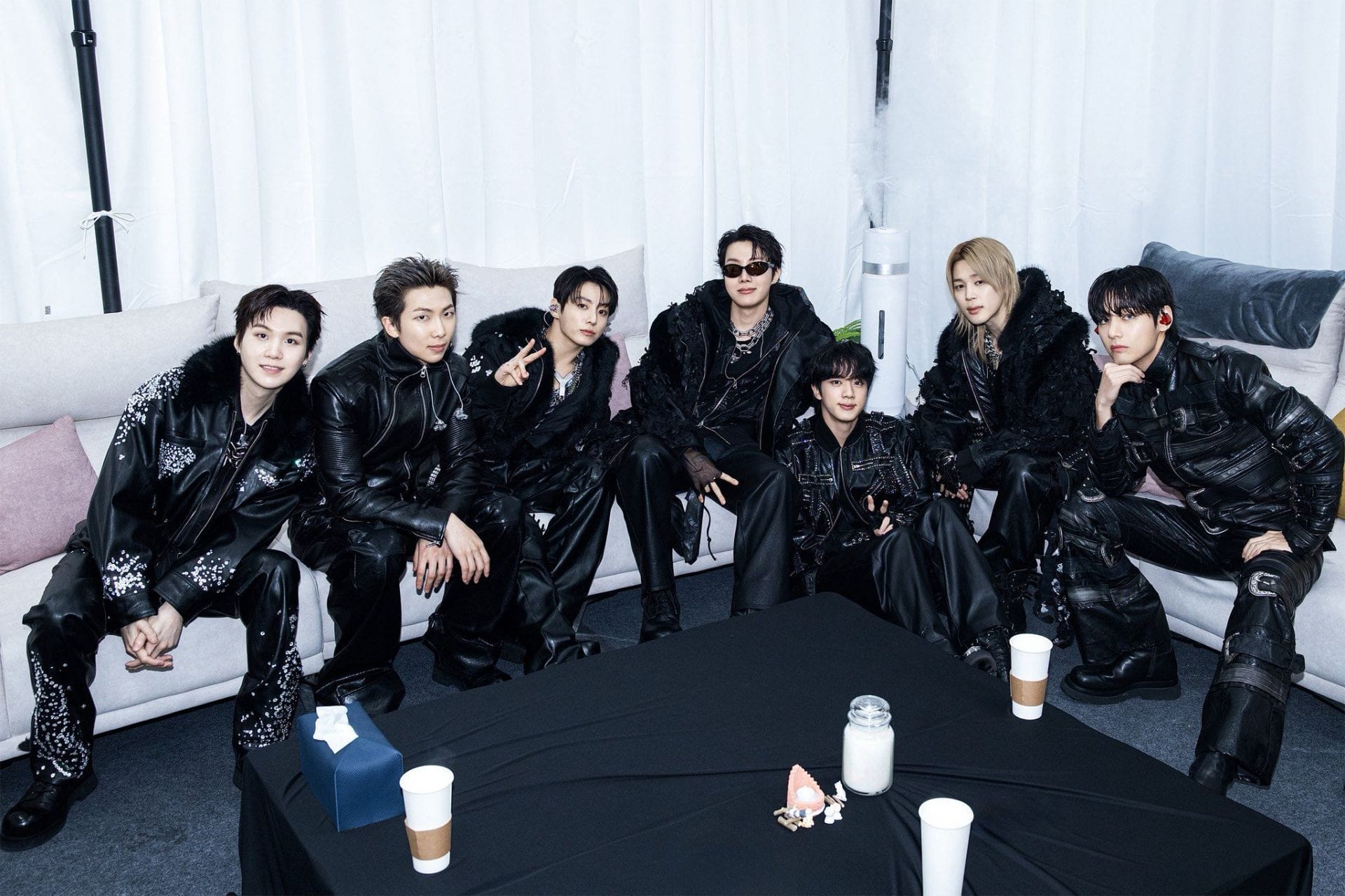 "They have 80+ shows"- Fans debate as BTS continues to draw backlash over minimal choreography and production amid ongoing ARIRANG world tour