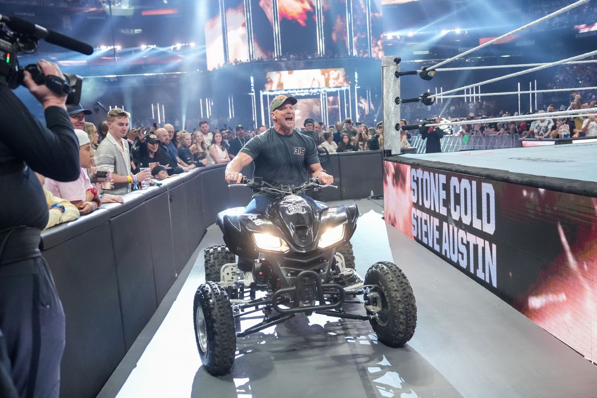 Stone Cold Steve Austin was at WrestleMania 42, spotted with popular WWE star