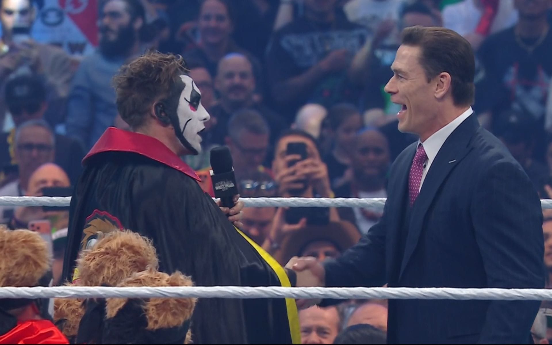 [WATCH] WWE legend has to be carried out at WrestleMania 42 after Danhausen's curse; John Cena was also involved