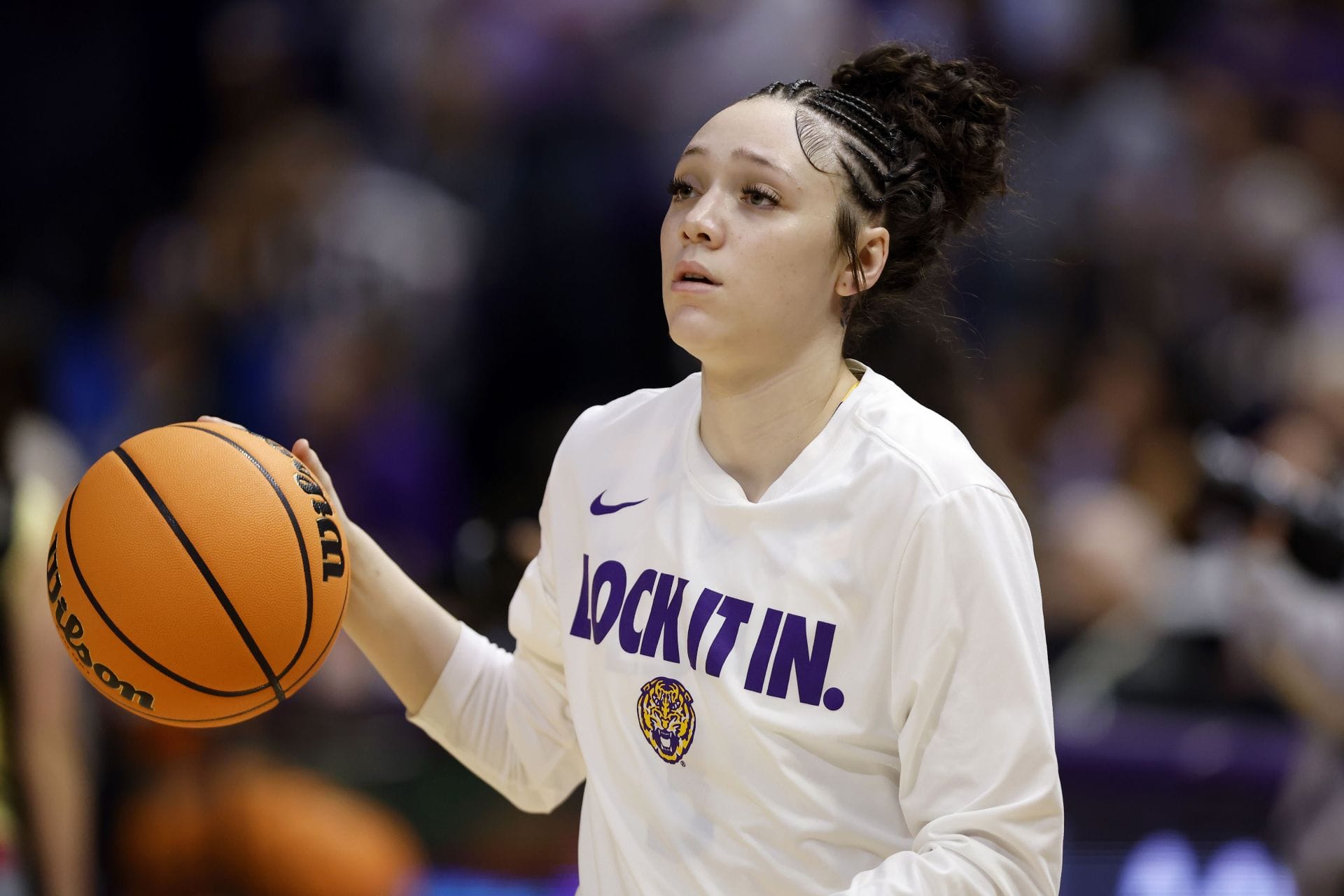 “Hailey Van Lith affect,” “She wasn’t made for SEC”: College hoops fans react as LSU’s Bella Hines transfers to a major Big 12 team