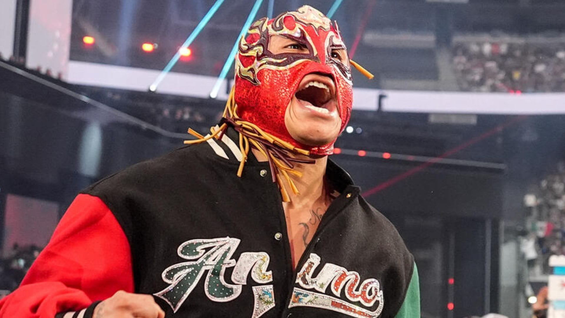 Rey Fenix posts very rare unmasked photo suddenly in emotional post