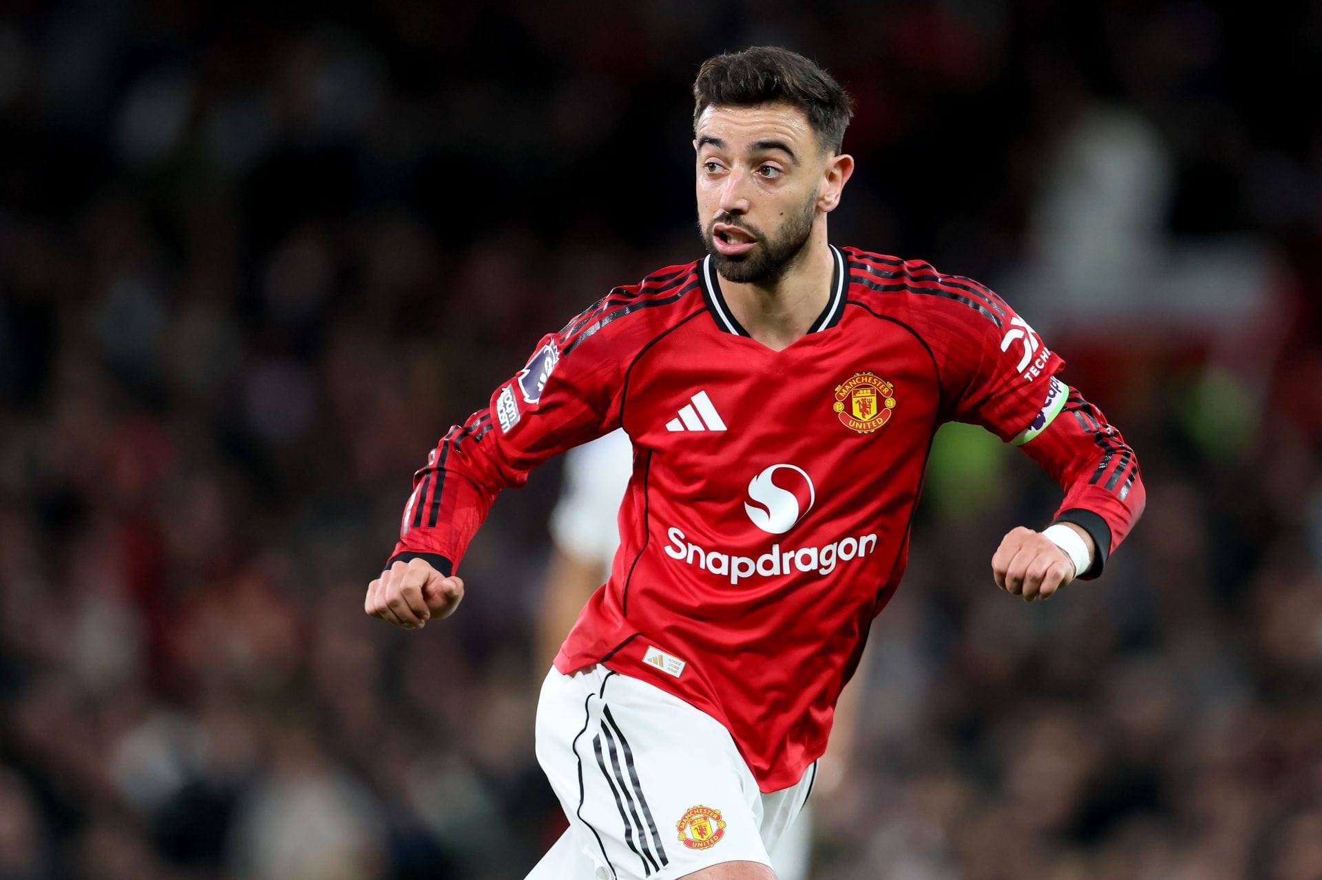 Bruno Fernandes reacts with message as Manchester United teammate appears to aim dig at Alejandro Garnacho after win over Chelsea