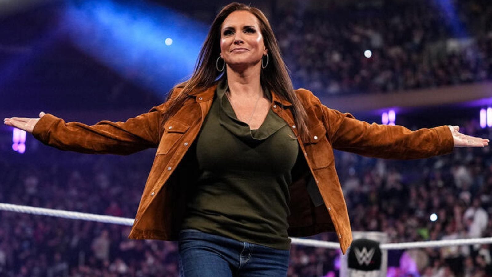 4 Directions for Stephanie McMahon if she turns heel in WWE
