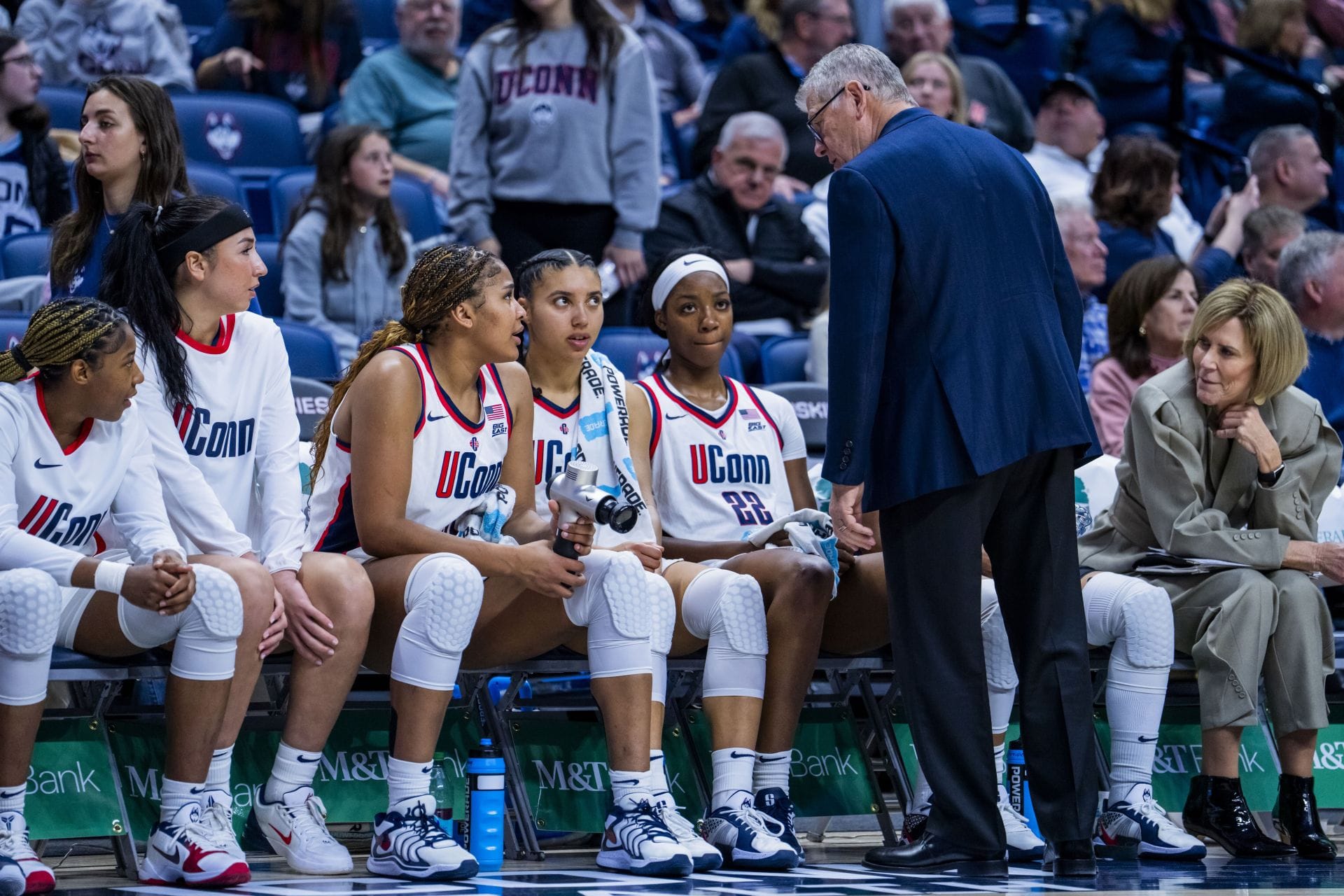UConn's Geno Auriemma doesn't hold back on WNBA Draft rule changes ahead of losing Azzi Fudd to the league