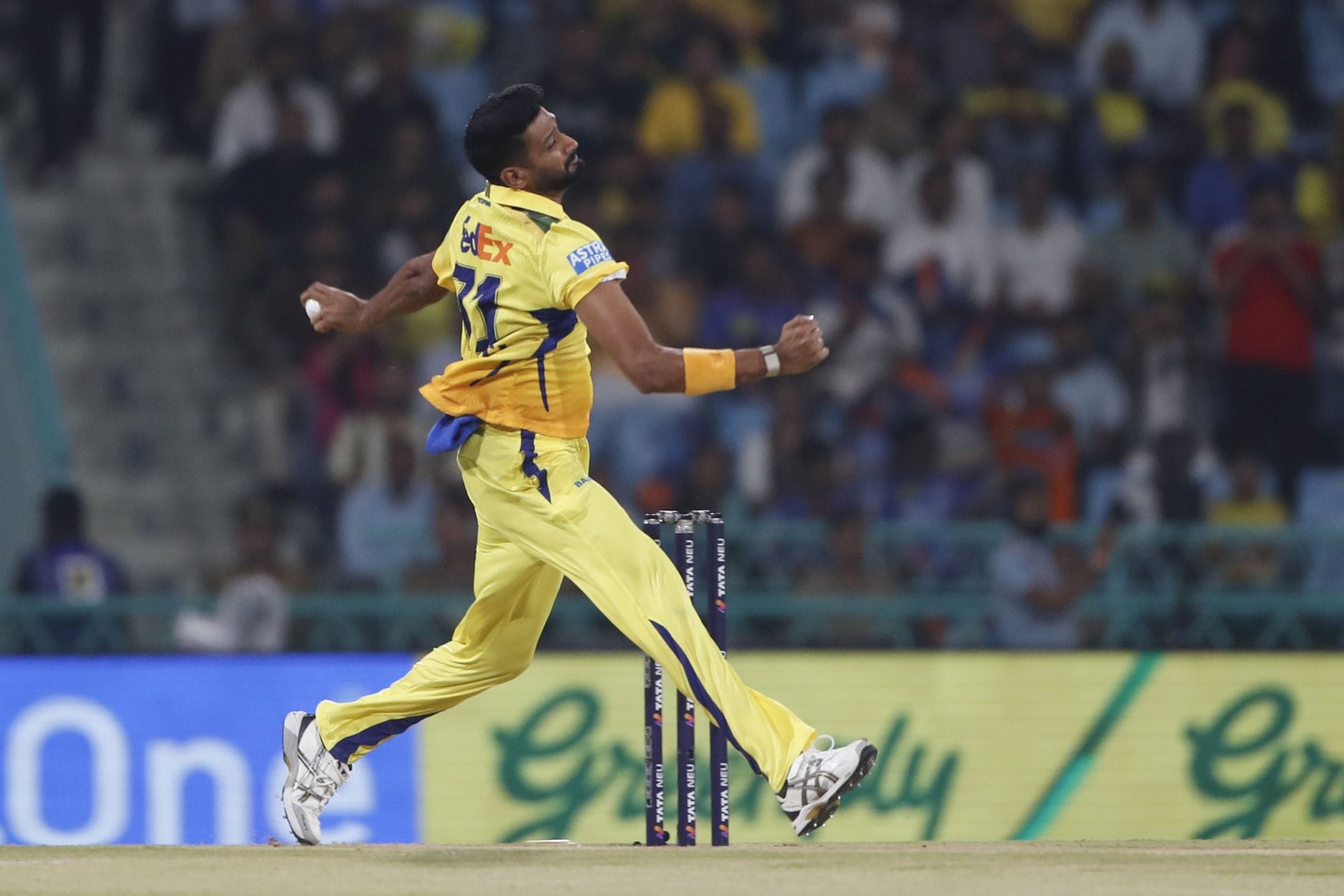 Why is Khaleel Ahmed not playing today's SRH vs CSK IPL 2026 match? 