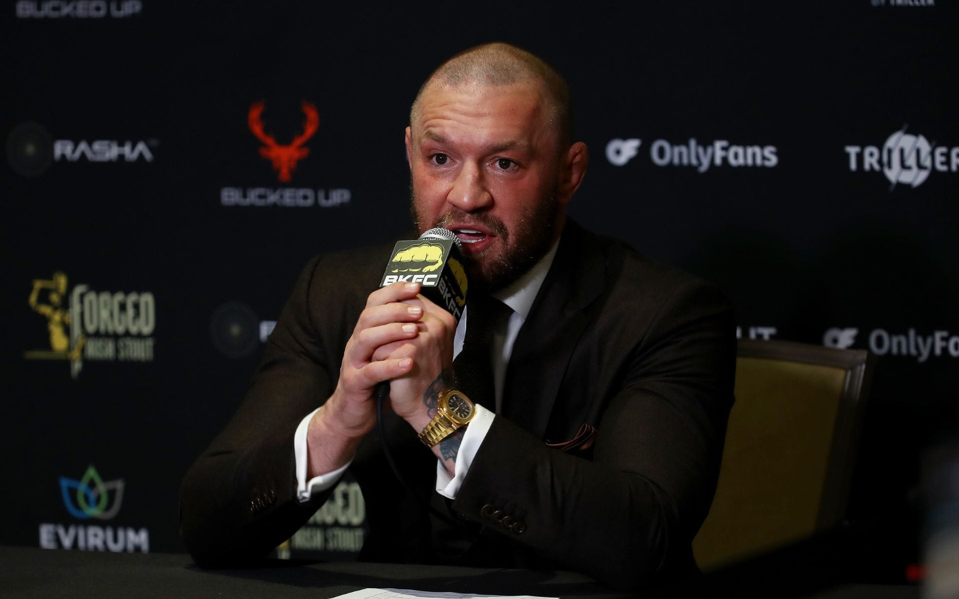 "We exchange messages now and then"- Conor McGregor’s former title rival reveals what they now talk about in private messages