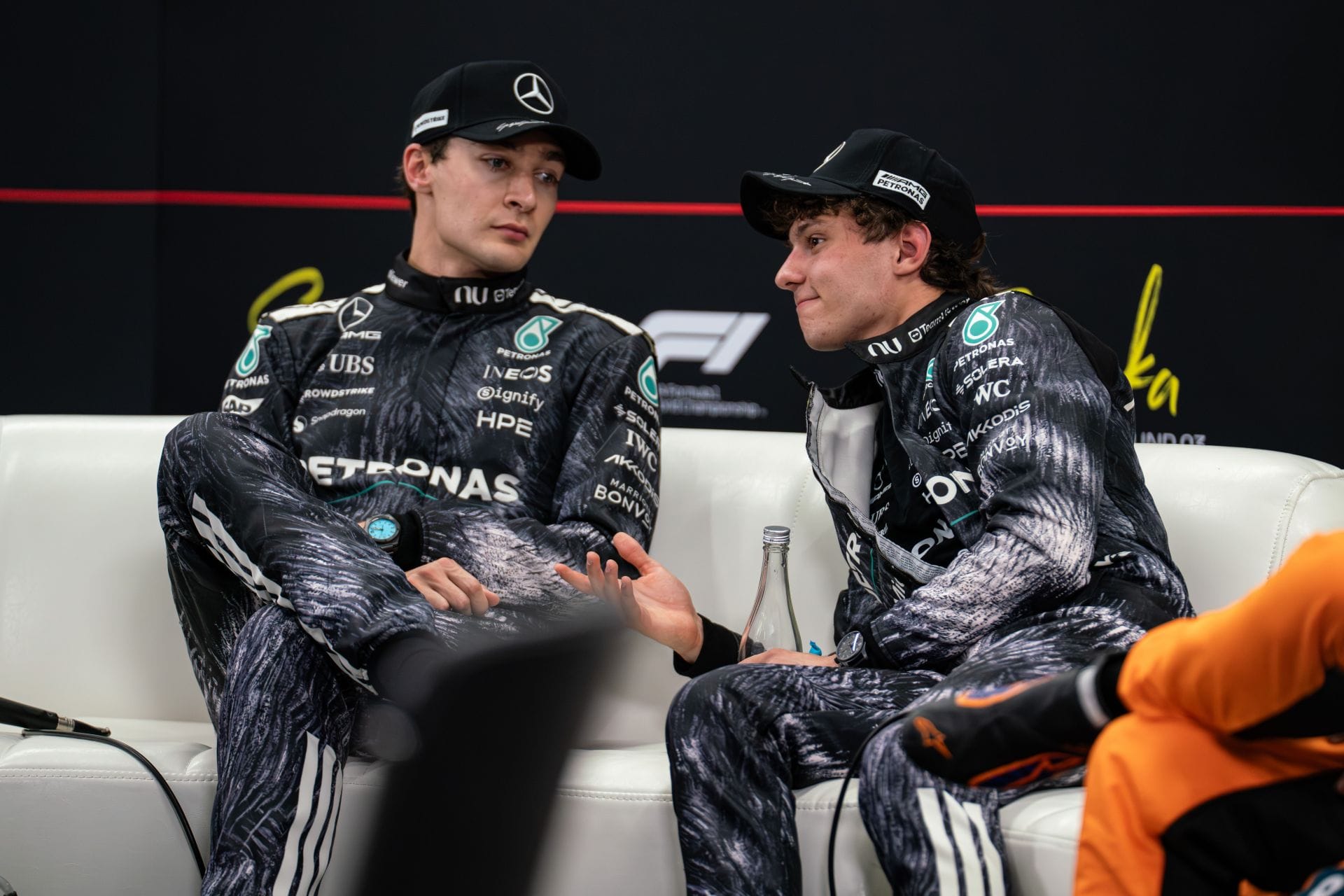 "Just as if he's Lewis Hamilton in his peak": George Russell issued Kimi Antonelli warning by F1 veteran
