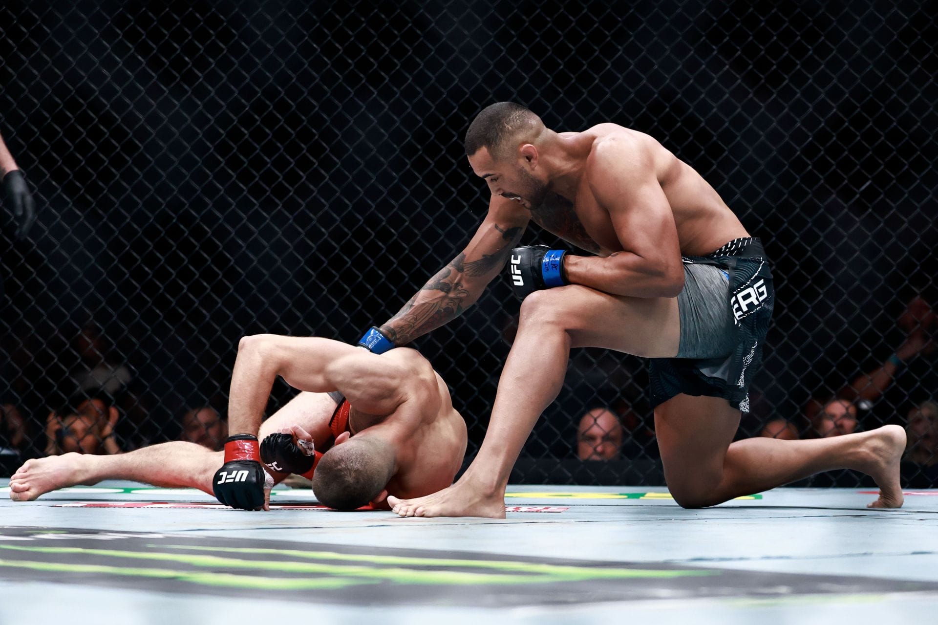 “I would not have done the same” - Carlos Ulberg claims Jiri Prochazka made huge mistake by not taking advantage of injury