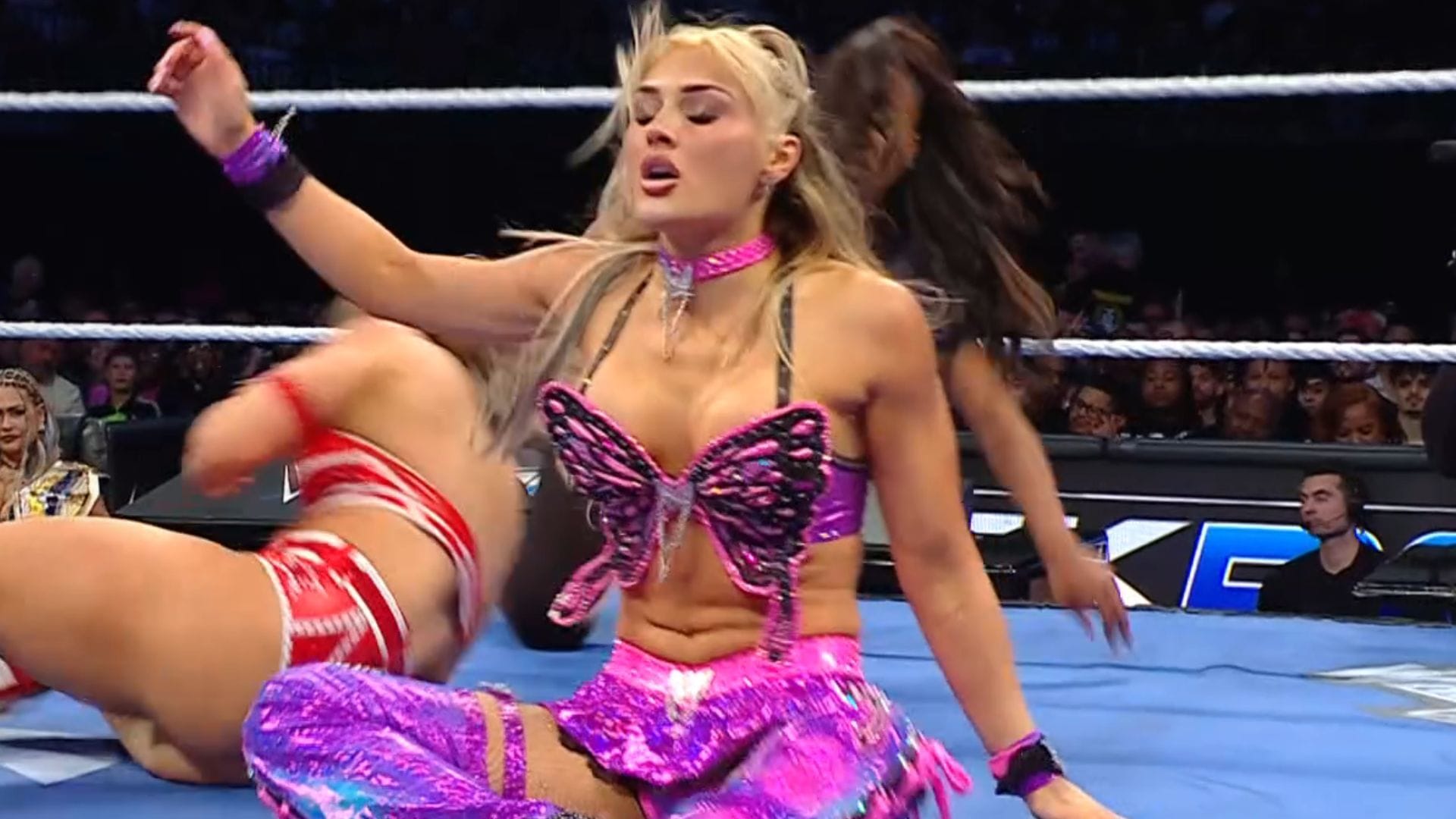 BREAKING: WWE Officially Cancels Tiffany Stratton Title Match On WWE SmackDown; Star Wrestles And Suffers Major Botch