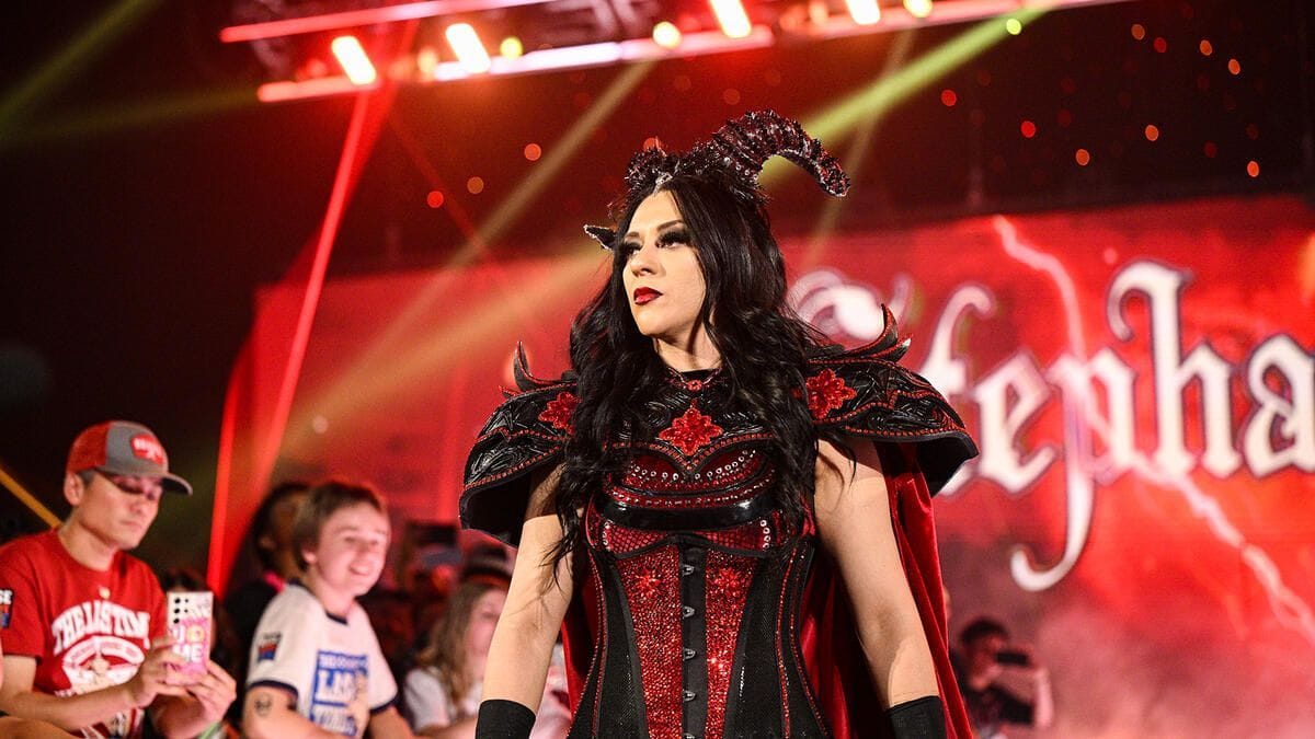 Stephanie Vaquer sends emotional message after she had a "really bad day"