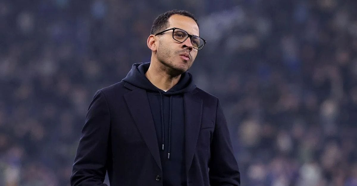"They're in a really sticky position" – Former Chelsea manager gives his take on Liam Rosenior's future at club after loss to Manchester United