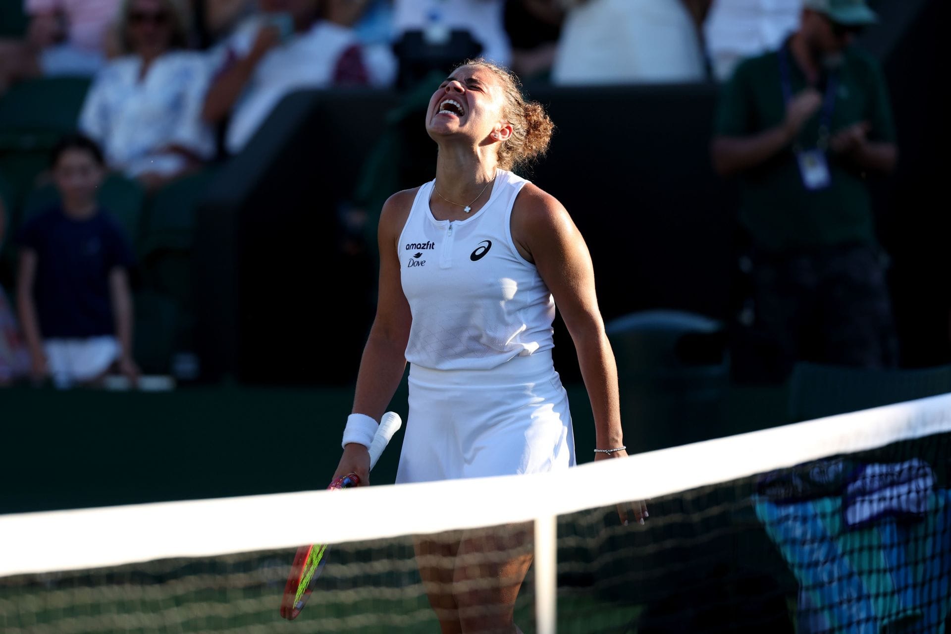 WATCH: Jasmine Paolini breaks down in tears in heartbreaking Stuttgart moment during crushing loss to Zeynep Sonmez