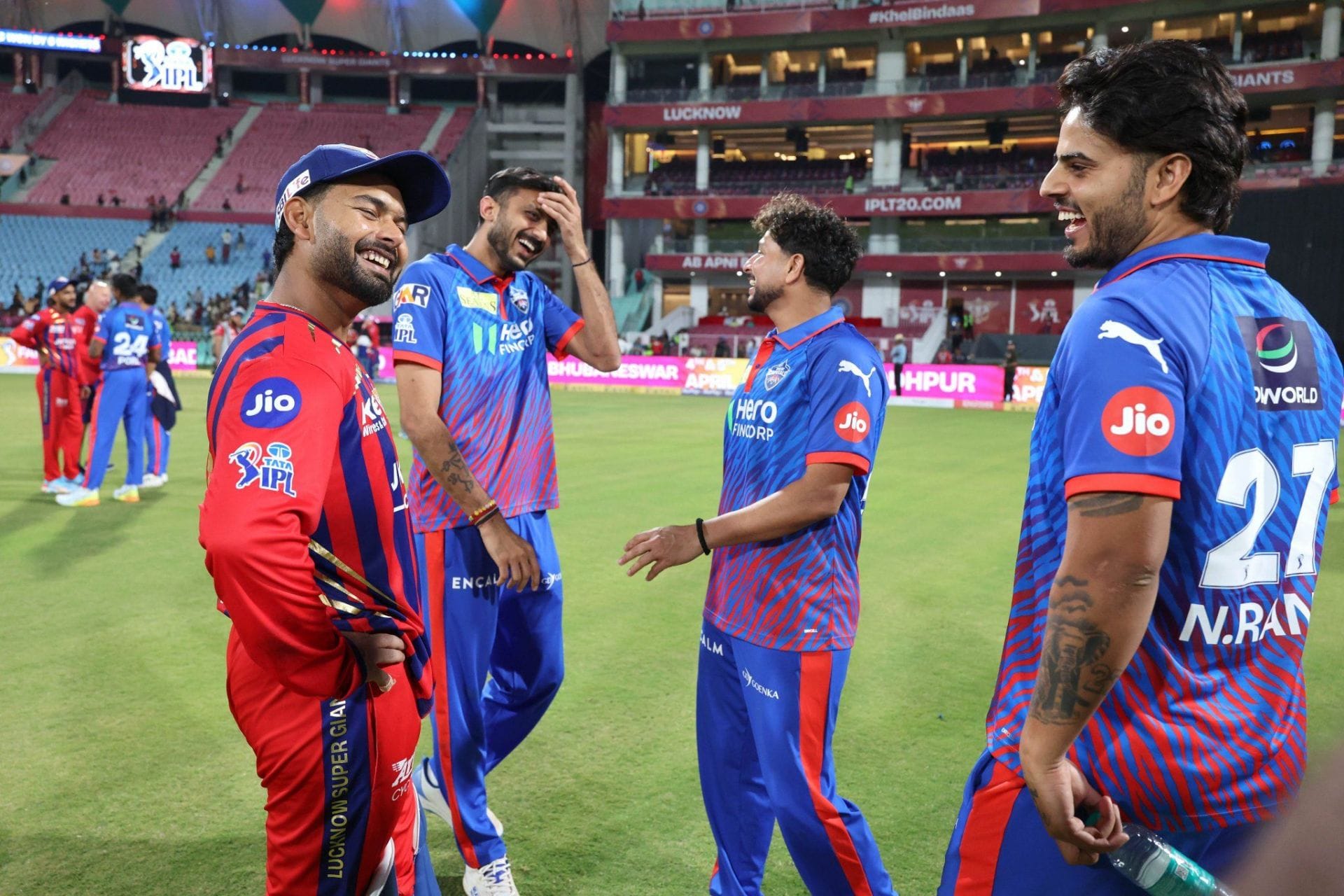 Massive brawl breaks out among fans at Ekana Stadium during LSG vs DC IPL 2026 clash [Watch]