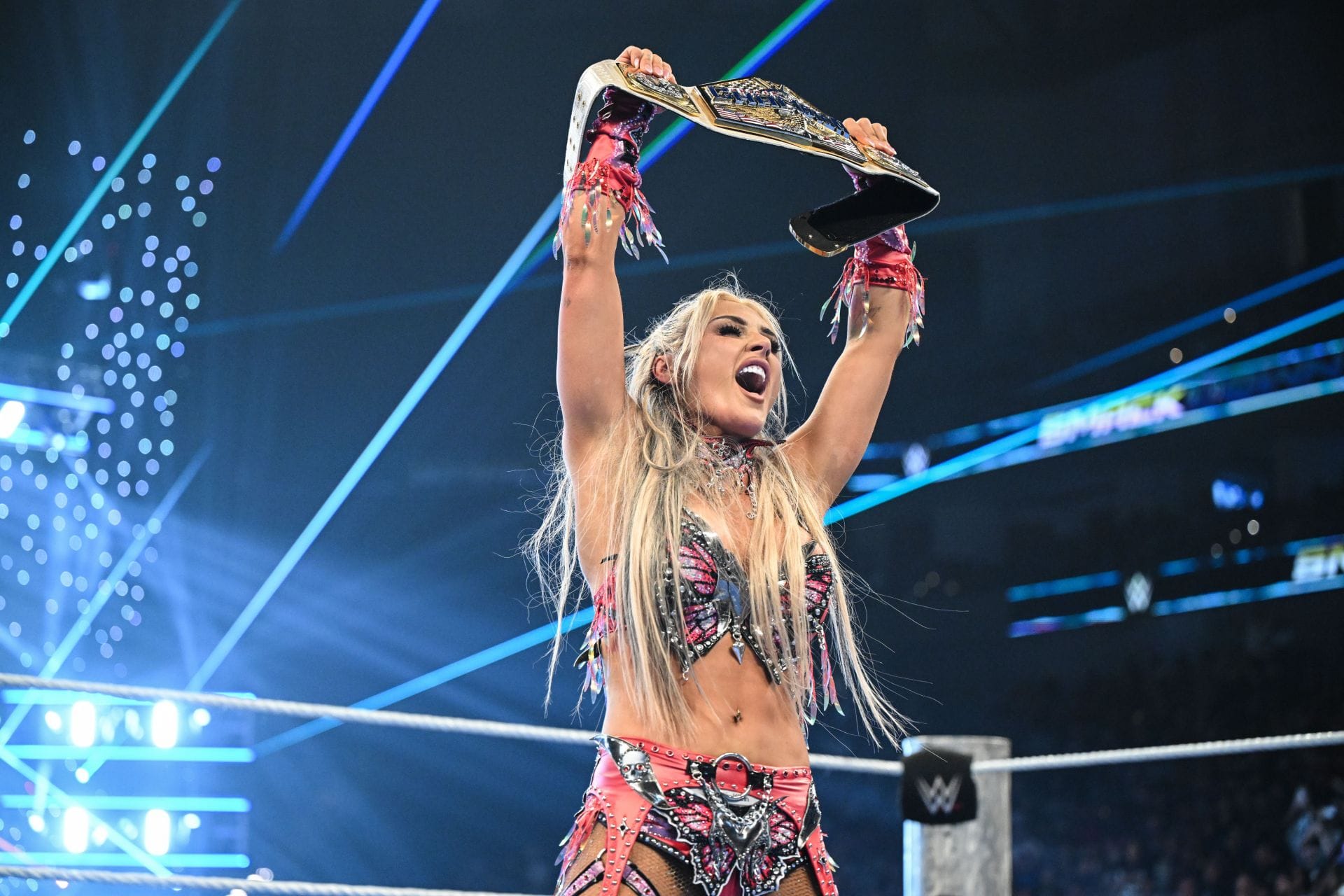 WWE Hall of Famer to return after 9 months to challenge Tiffany Stratton? Exploring the possibility