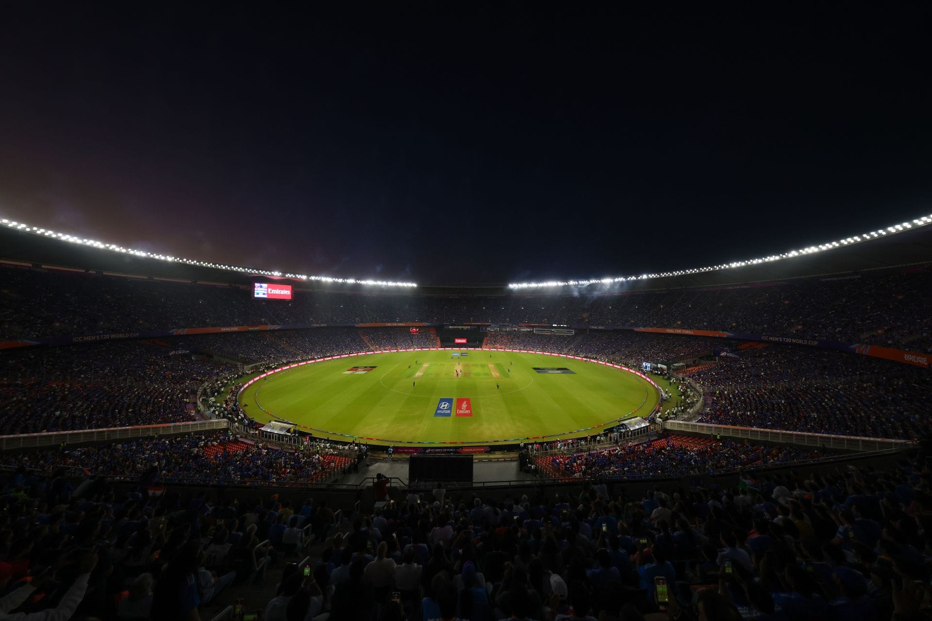 IPL 2026 weather update: Ahmedabad weather report for April 20 for GT vs MI match