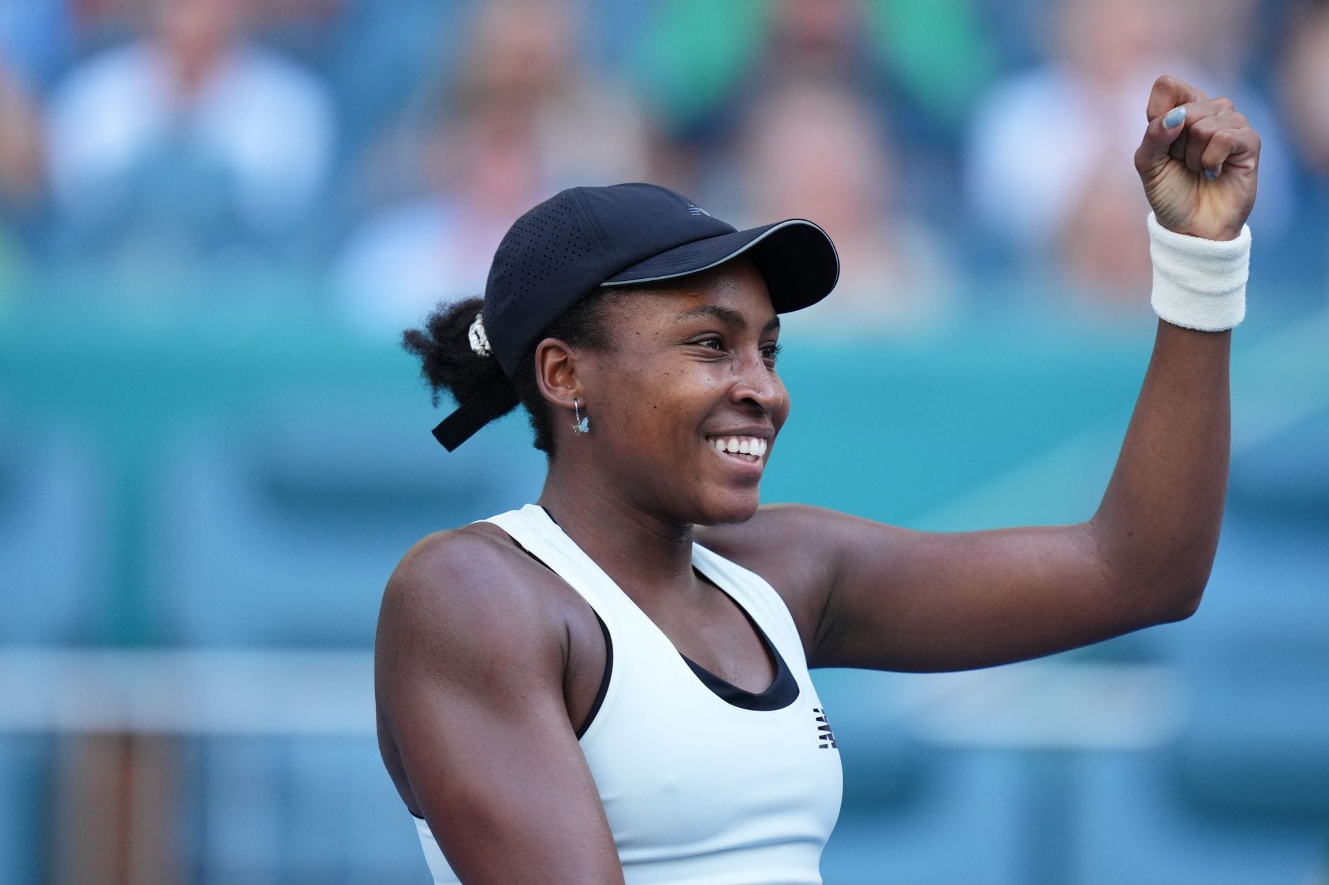 Coco Gauff hits the water in olive green bikini, shows off her swimming skills in Florida
