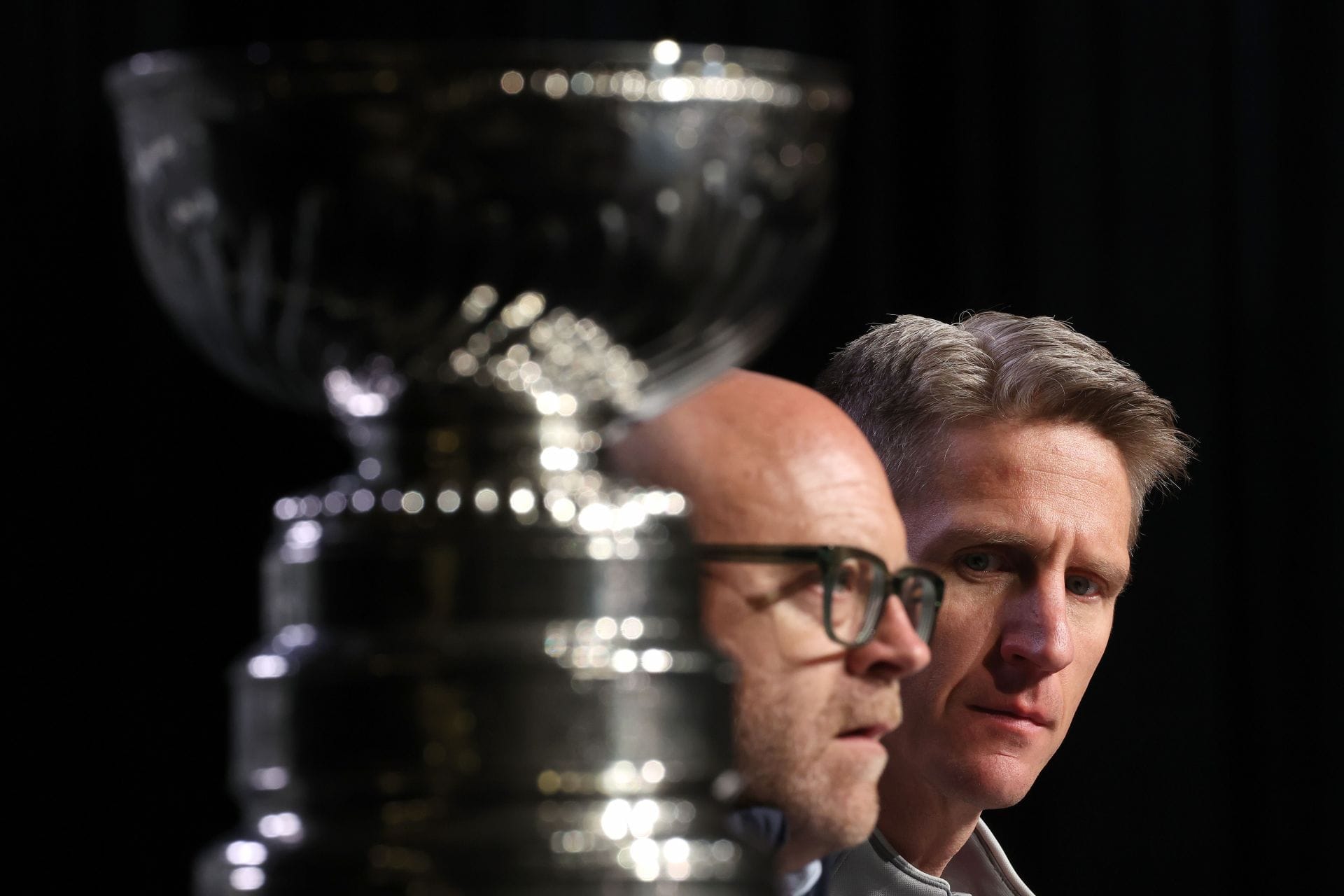 Fans react to BTS footage of Oilers execs' trade deadline discussions - "Treliving couldn't even trade OEL to this dumba** front office"