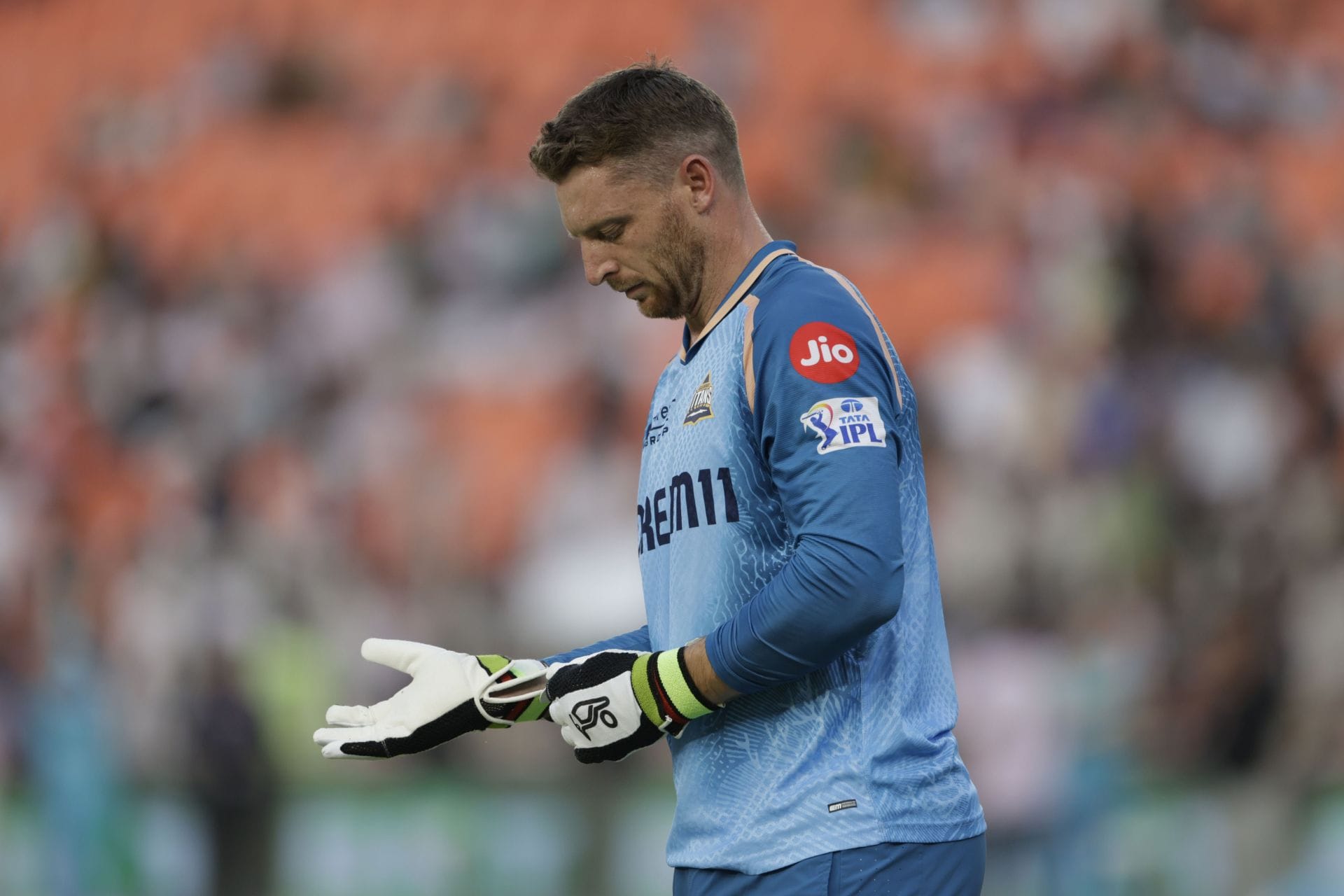 Jos Buttler executes a stunning direct-hit to dismiss Kuldeep Yadav off the last ball to seal 1-run win for GT over DC in IPL 2026 [Watch]