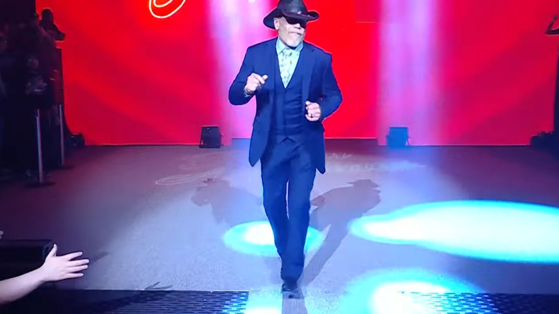 Shawn Michaels congratulates new WWE champion "Delivered when it mattered most"