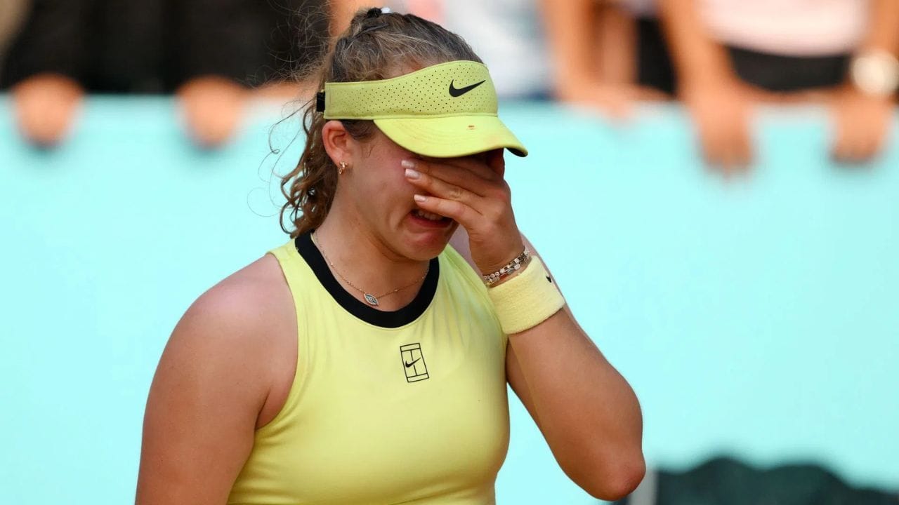 WATCH: Mirra Andreeva breaks down in tears after shocking self-criticism & explosive conversation with team at Madrid Open