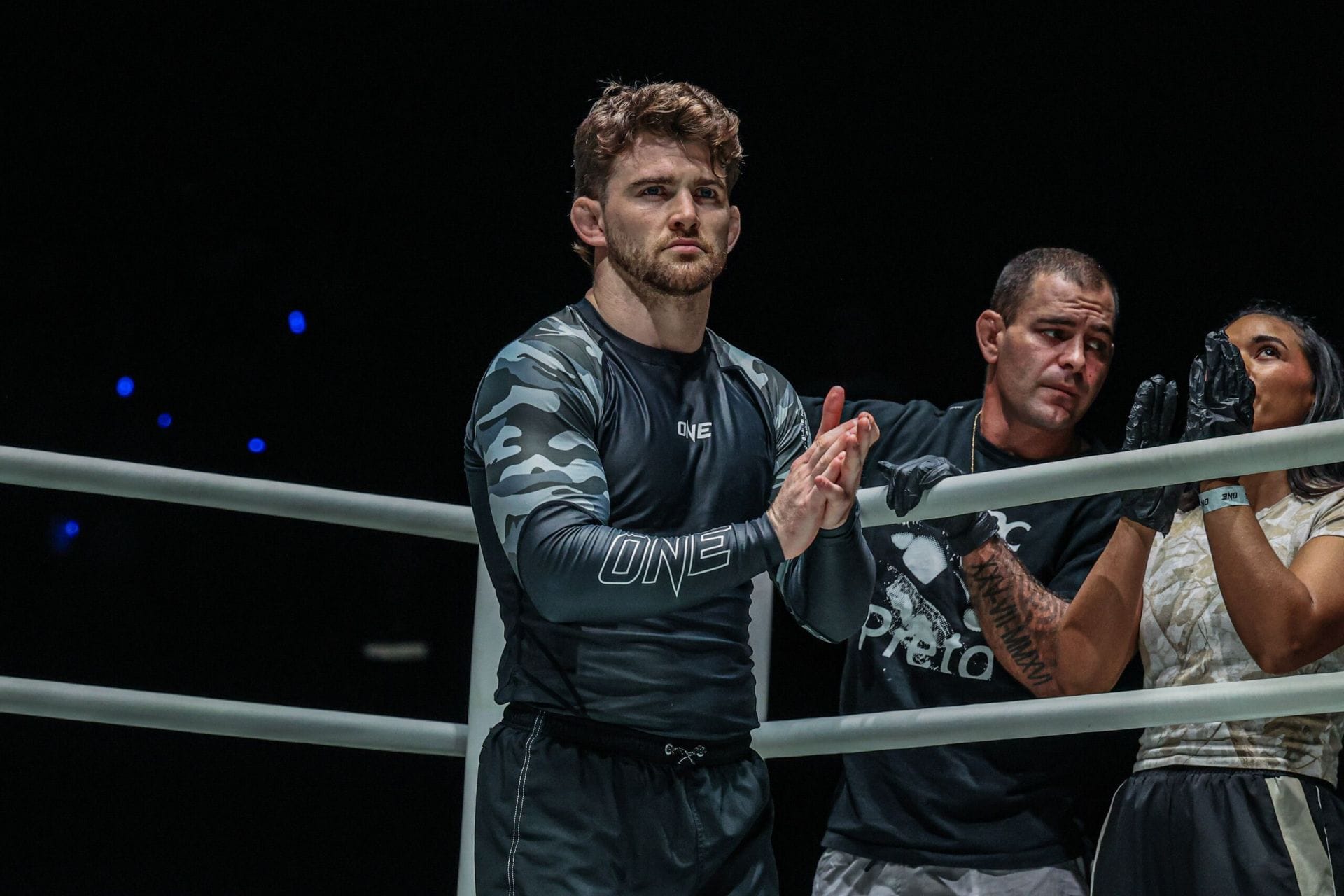 “Trying to look busy” - Dante Leon comments on Kenta Iwamoto's lack of submission progression