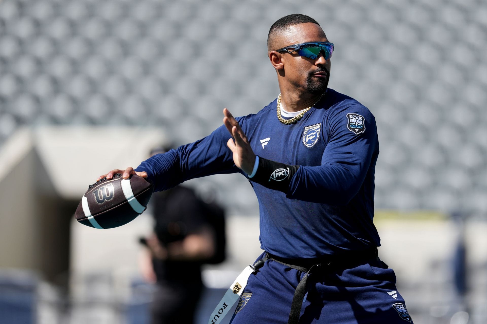 "Utterly ridiculous garbage from ESPN" "Not a good look for Jalen Hurts": NFL fans split as NFL insider reveals Eagles' frustrations with star QB