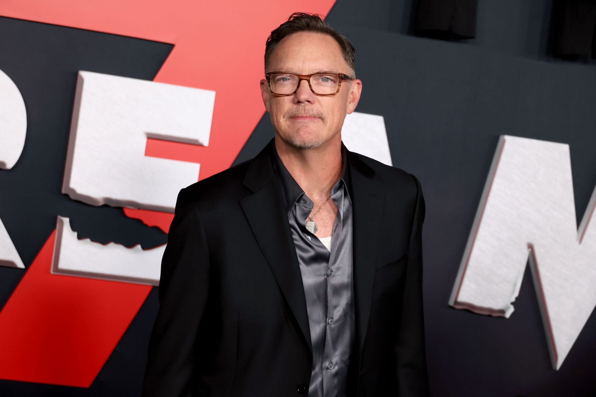 "Heart of gold!": Perez Hilton reacts after fan recalls "tear-jerking encounter" with Matthew Lillard that seemingly changed his life
