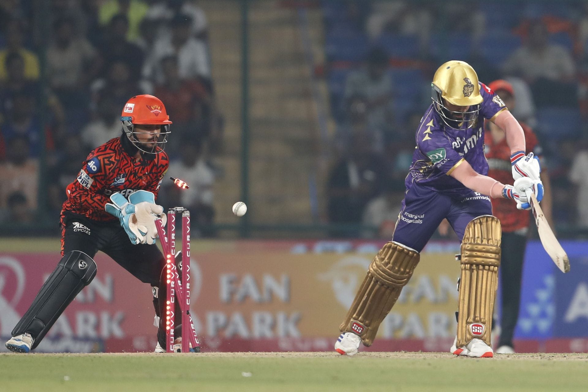  "There will be more pressure on them" - R Ashwin predicts the winner of KKR vs SRH IPL 2026 match  