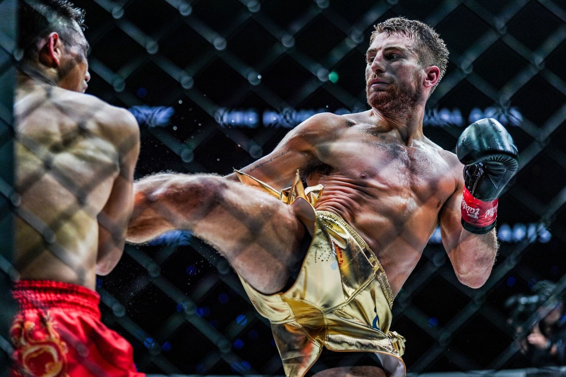 “You just take it in your stride and enjoy it” - Jonathan Haggerty finds surprising similarities between fighting on television and striking a pose