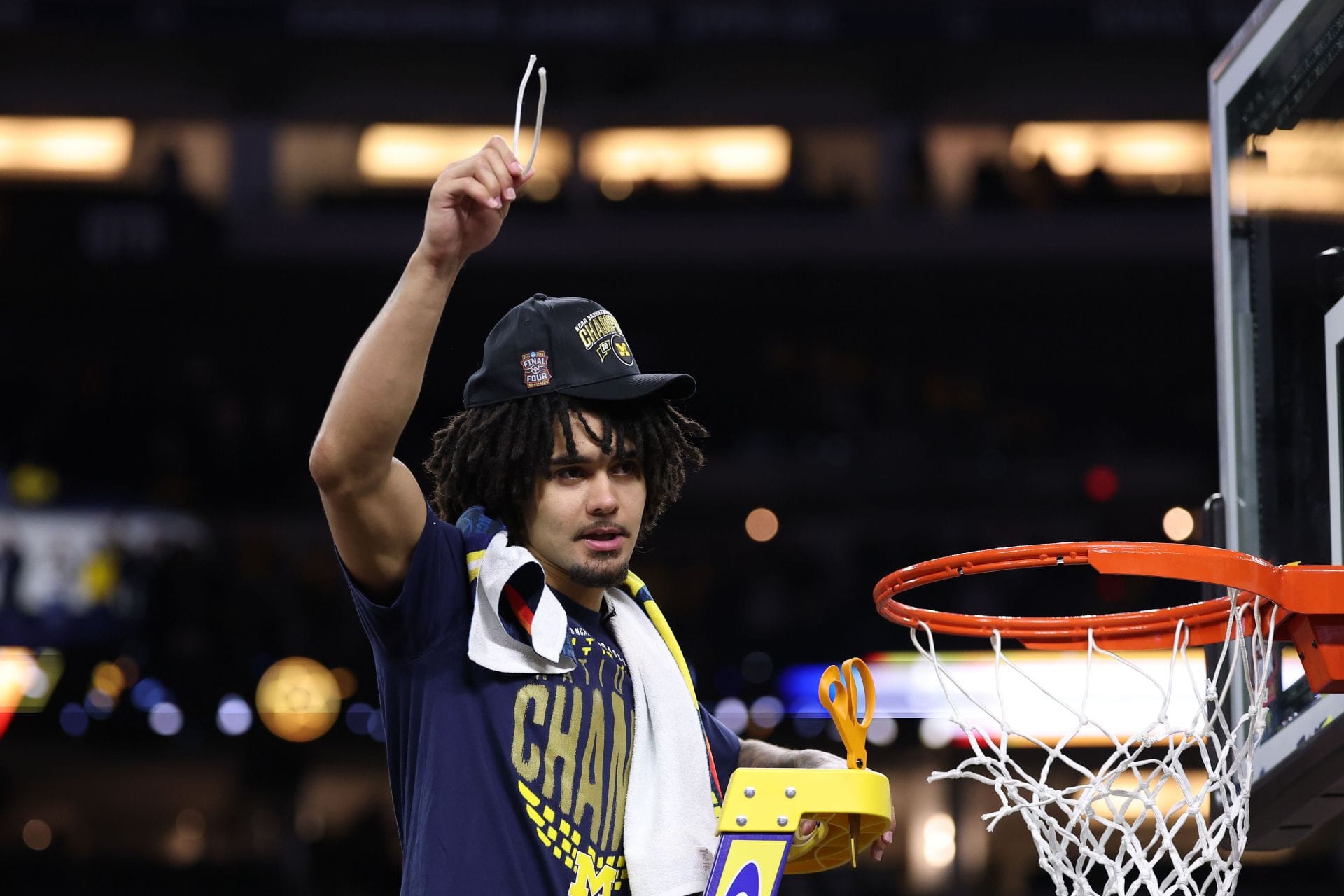 “He’ll make more in college,” “Lottery next year”: Fans react as Elliot Cadeau declares for NBA draft while maintaining eligibility