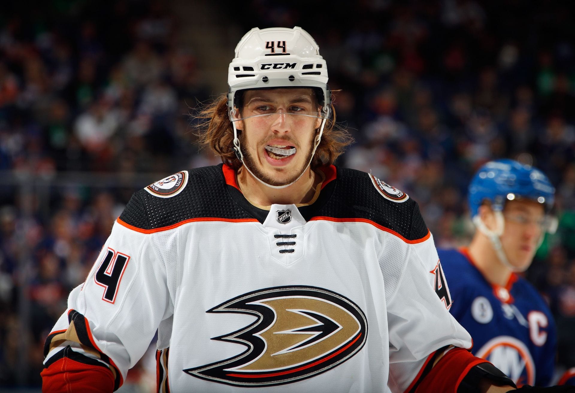 Maxime Comtois badmouthed by head coach, teammates in viral KHL ref cam video - "Not a lot of us like him either" [WATCH]