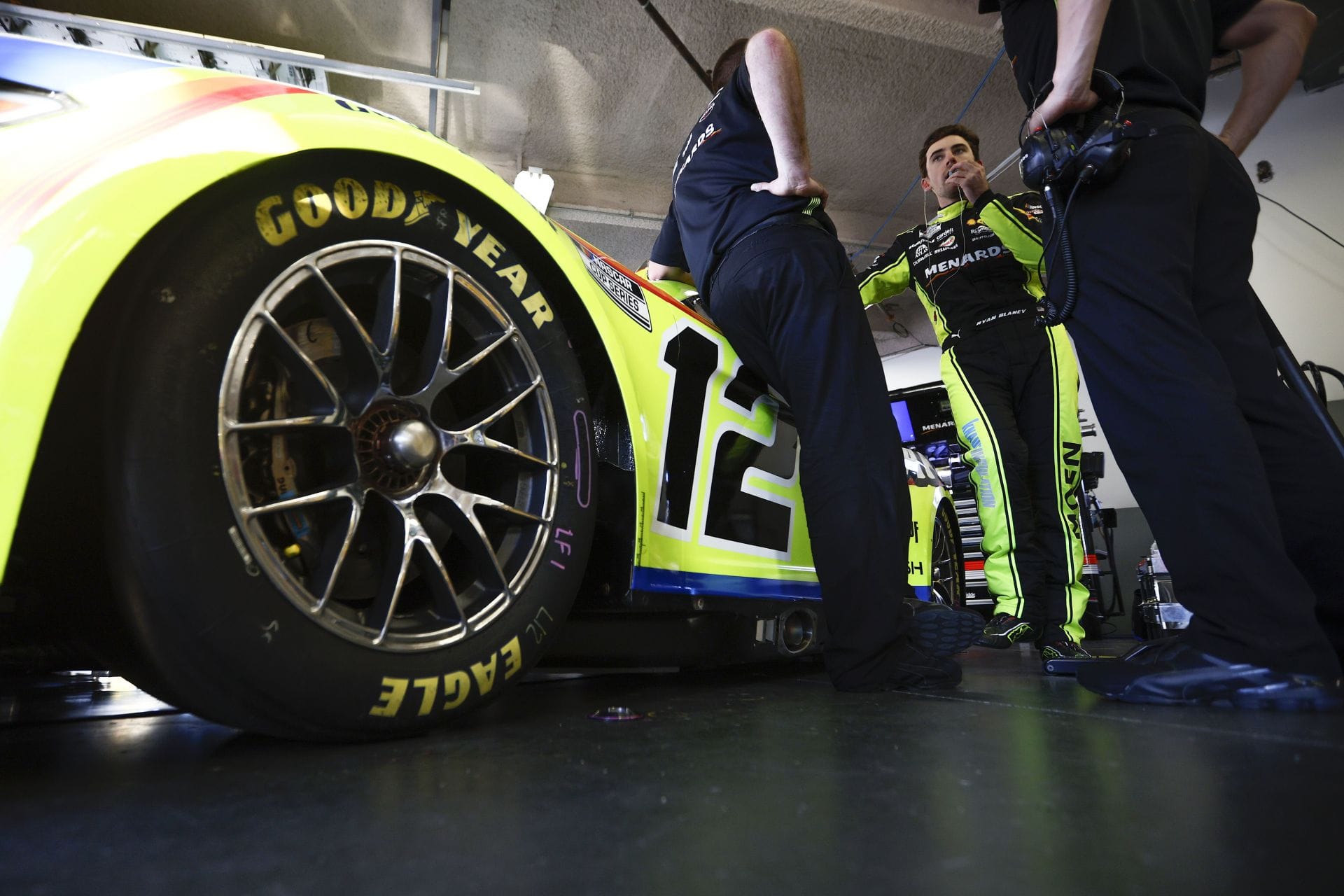 Ryan Blaney's title bid prompts Penske-linked crew change amid early-season pressure