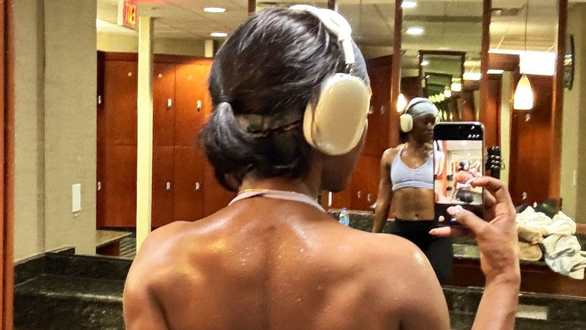 "YOUR QUEEN IS BACK" - Beloved star issues a message after her AEW return gets announced