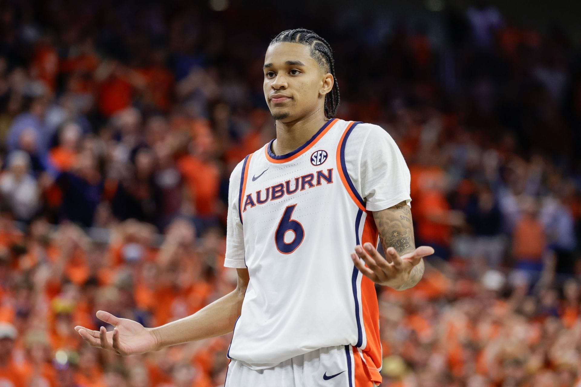“Not worth it,” “Genuinely glad he’s gone”: College fans react as Auburn forward Elyjah Freeman hits transfer portal