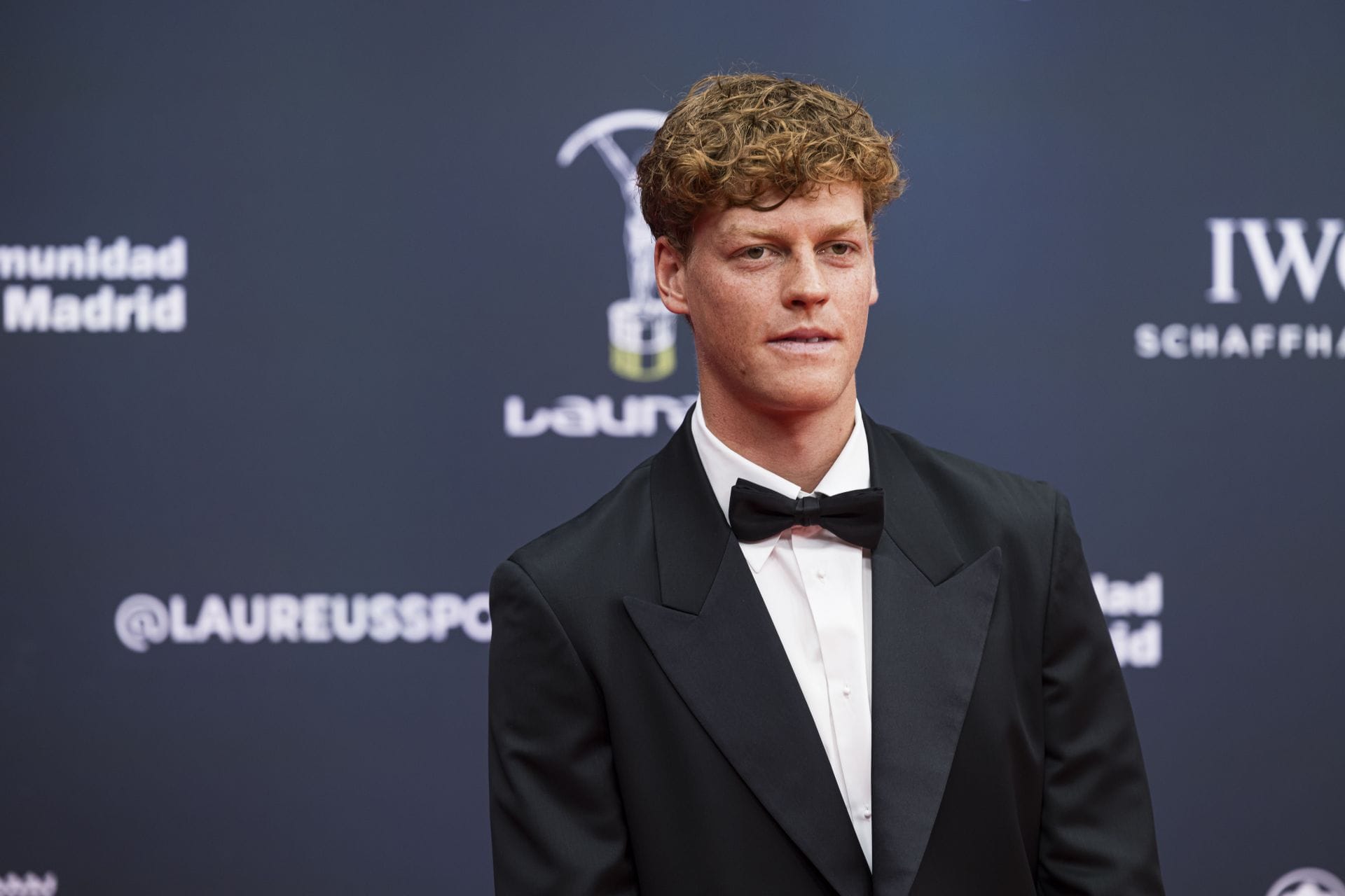 "Jannik Sinner is putting Roger Federer to shame" - Fans react in surprise to Italian's 'performative' geopolitics & TikTok comments&nbsp;