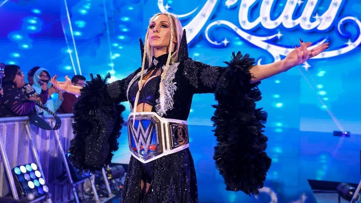 Charlotte Flair posts jaw-dropping picture with two other WWE female stars