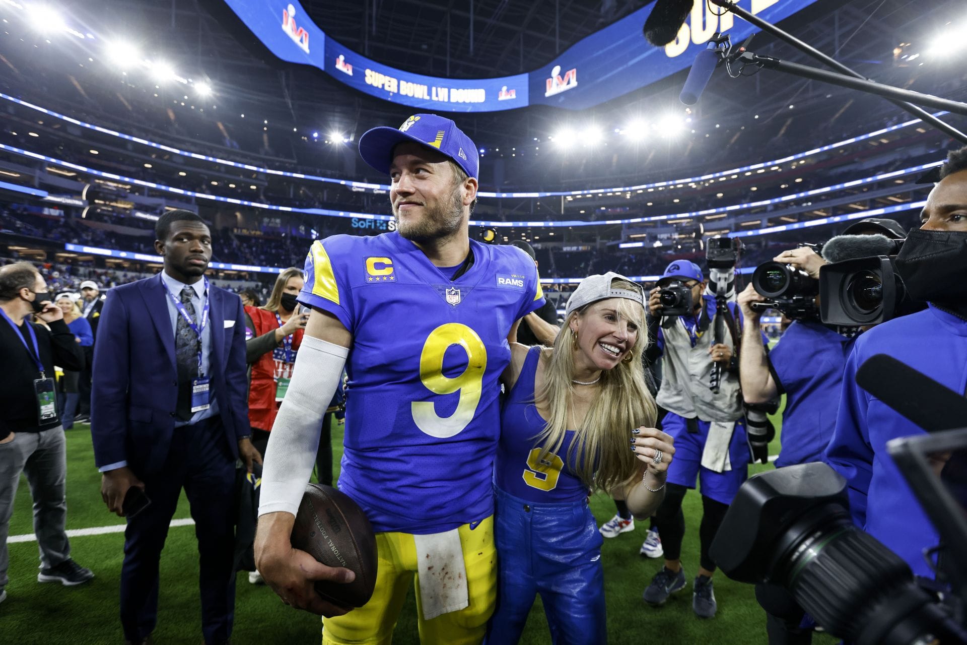 Hours after suffering major health scare, Matthew Stafford's wife Kelly tags along to Lakers vs. Rockets NBA playoffs for date night 