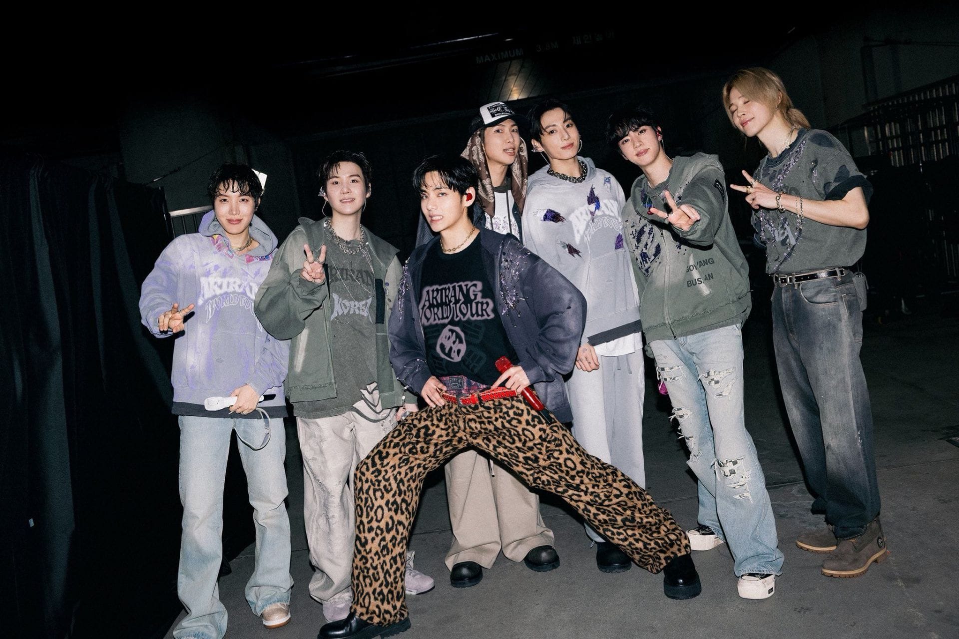 "It’s a suprise song" – Fans defend BTS amid 'DNA' encore backlash over forgotten choreography and lip-sync accusations at Goyang concert