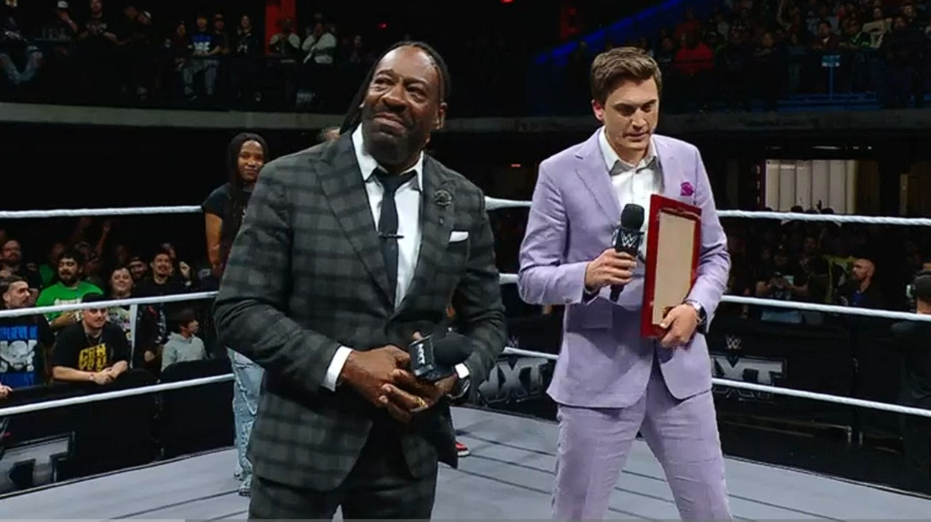 BREAKING: WWE Champion ATTACKED By "Fan?"; Vic Joseph Dumbfounded