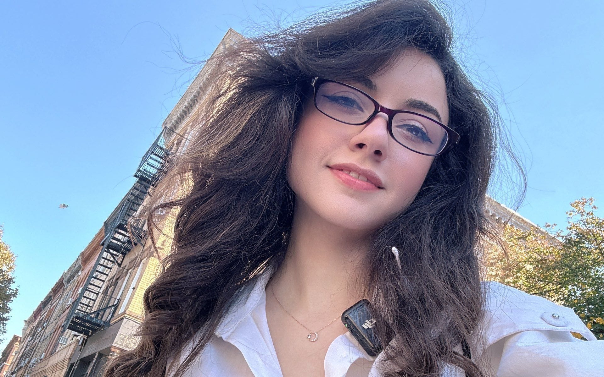 Twitch streamer Bonnie controversy explored, as Cinna responds to backlash for staying silent over Bradygoo diss track