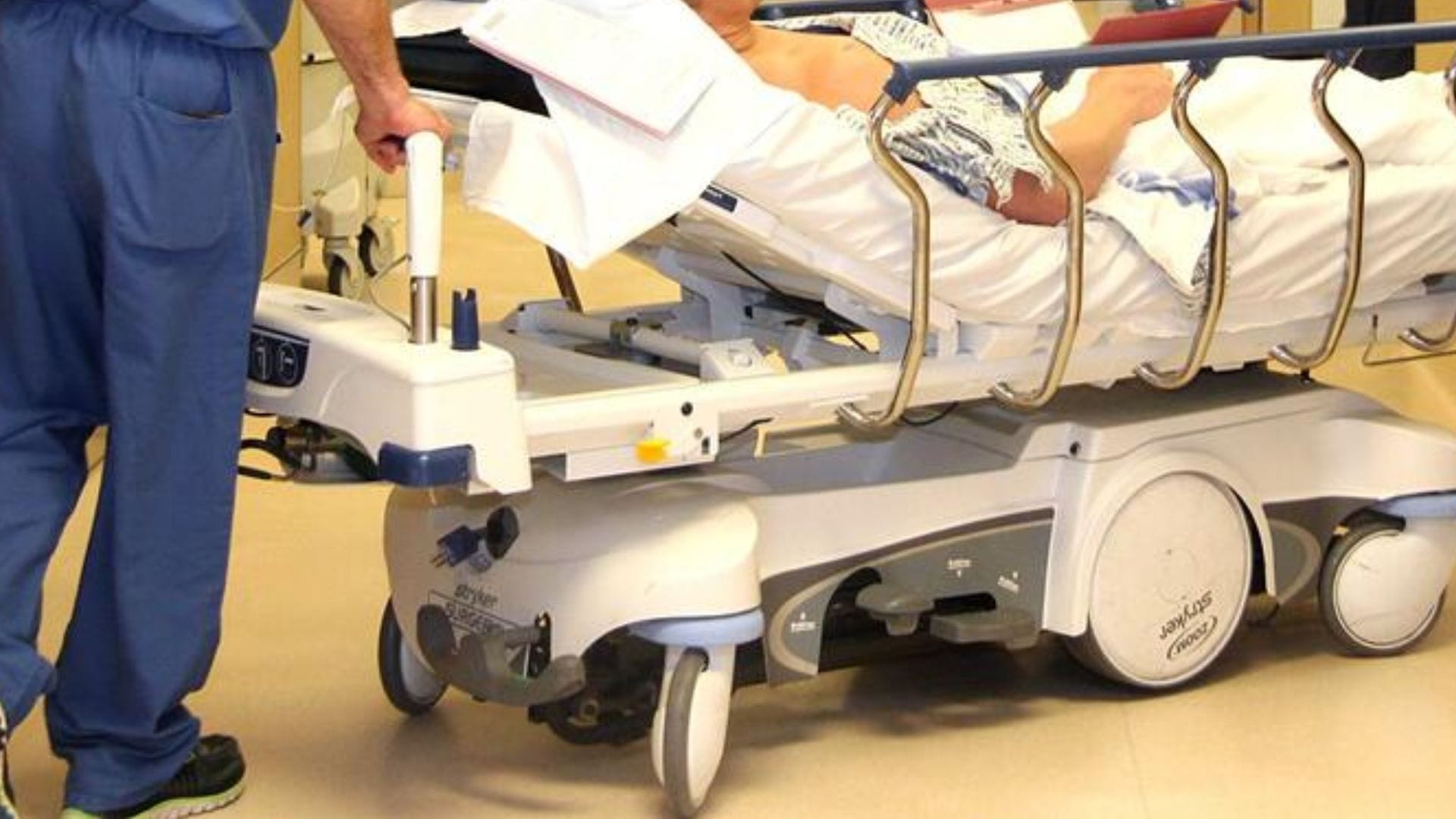 Ex-WWE Superstar Says She Was Forced To Retire & Hospitalized Due To Horrifying Medical Mystery; Still Suffering