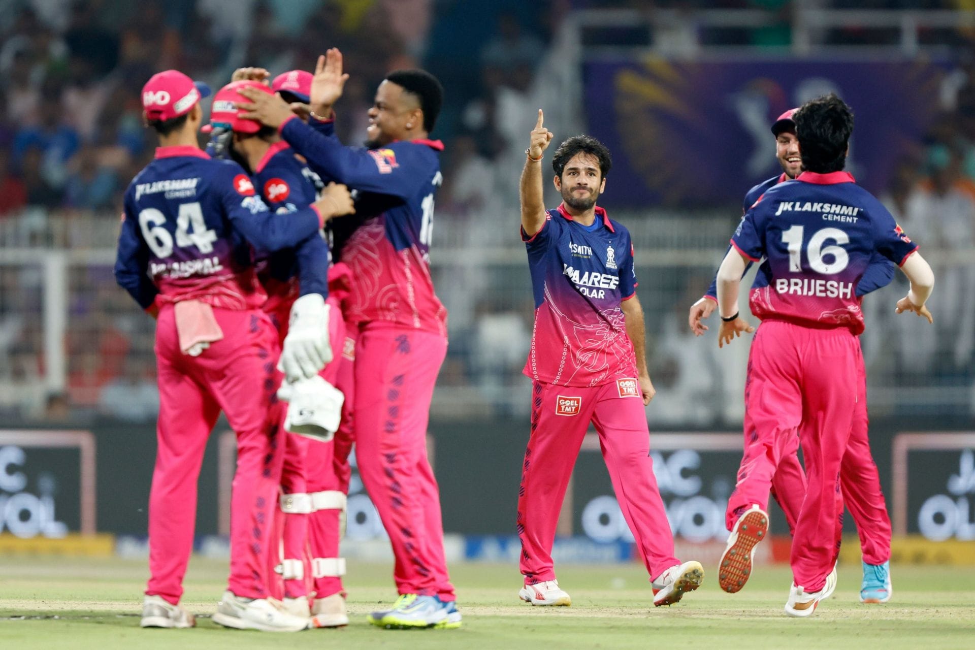 "2 fielding incidents will be remembered for a very long time" - Aakash Chopra on RR's IPL 2026 loss vs KKR