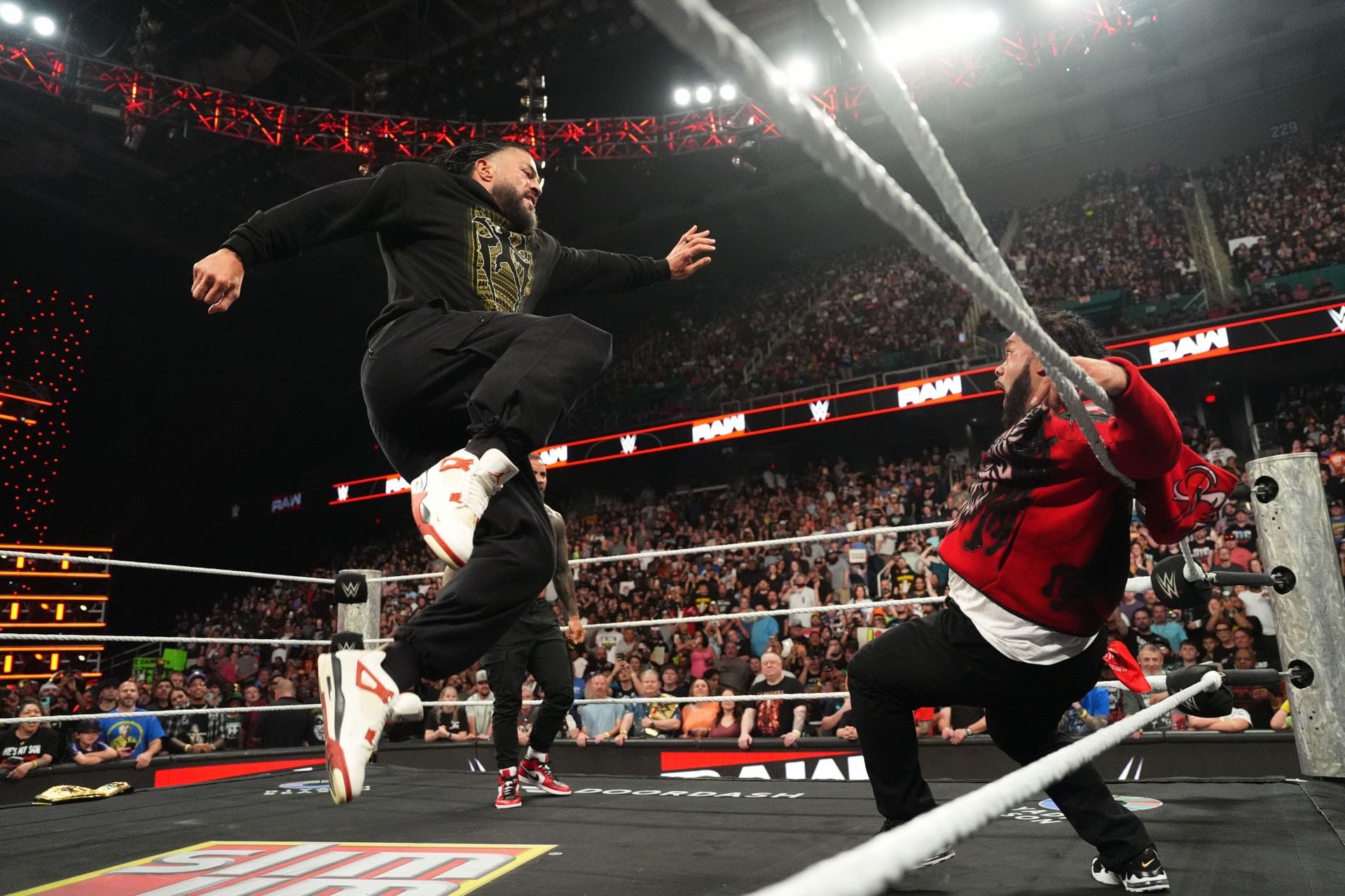 5 Bloodline members who could interfere in the Tribal Combat between Roman Reigns and Jacob Fatu at Clash in Italy