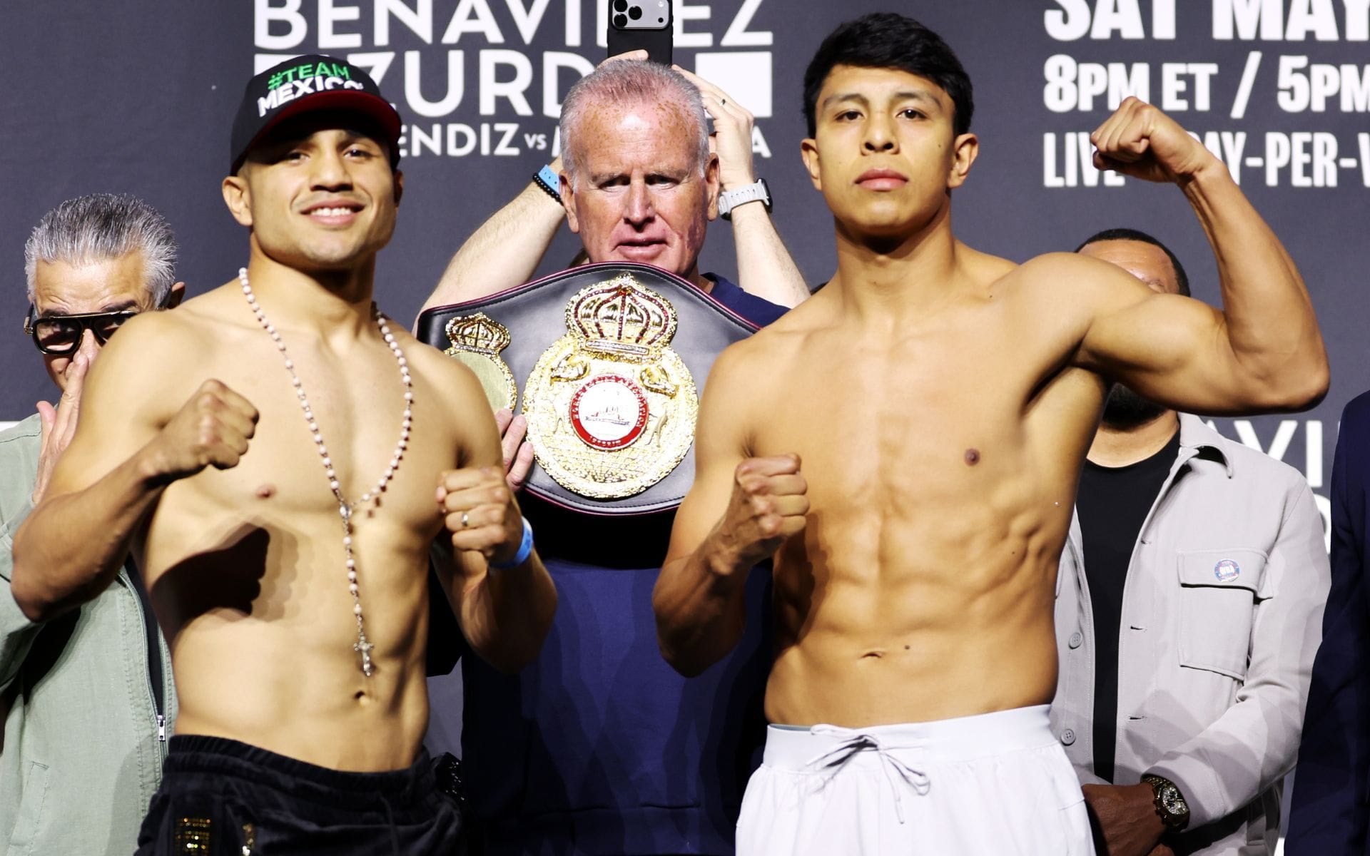 Armando Resendiz vs. Jaime Munguia: Live round-by-round updates