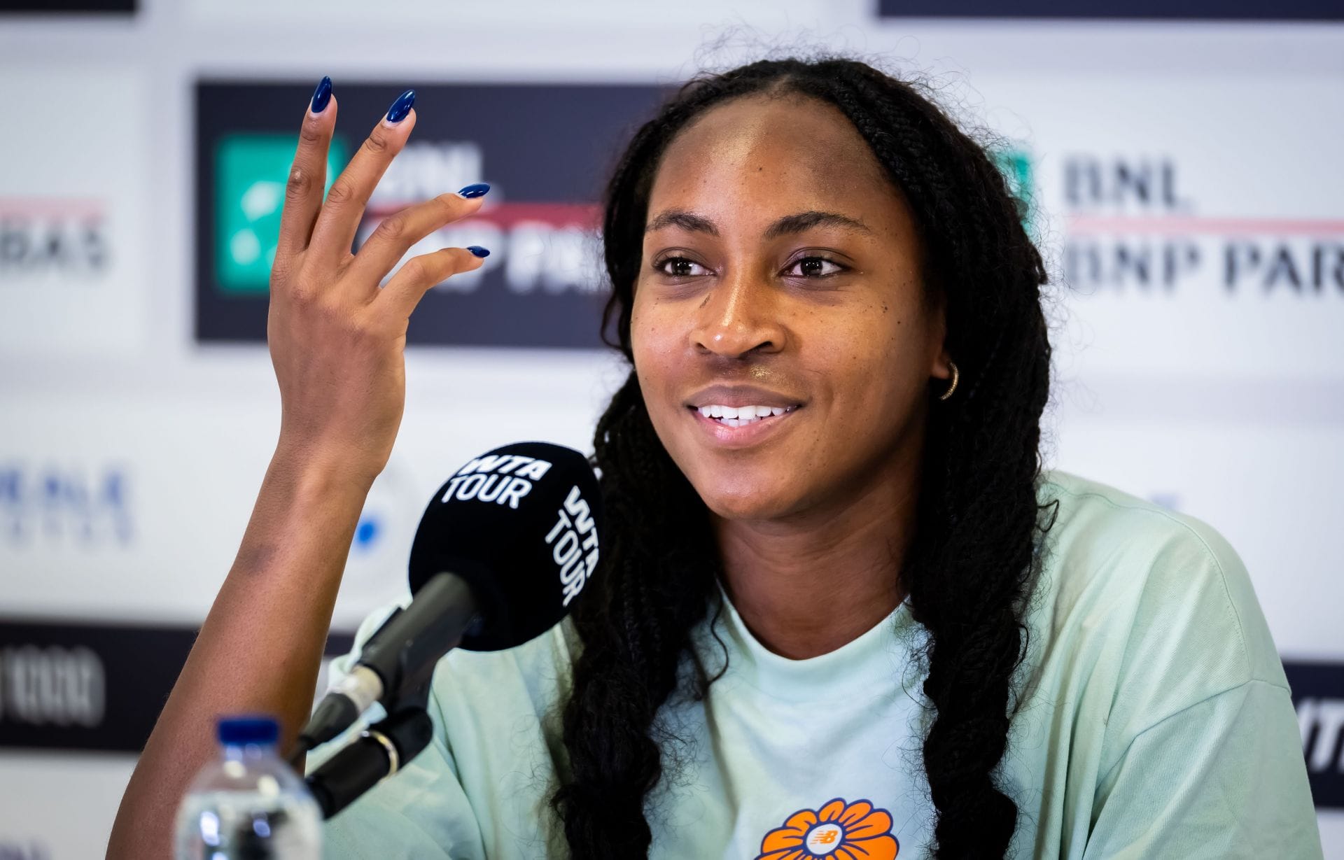 Coco Gauff gives stunned reaction to childhood friend & tennis player Jamilah posing in orange bikini on Florida getaway