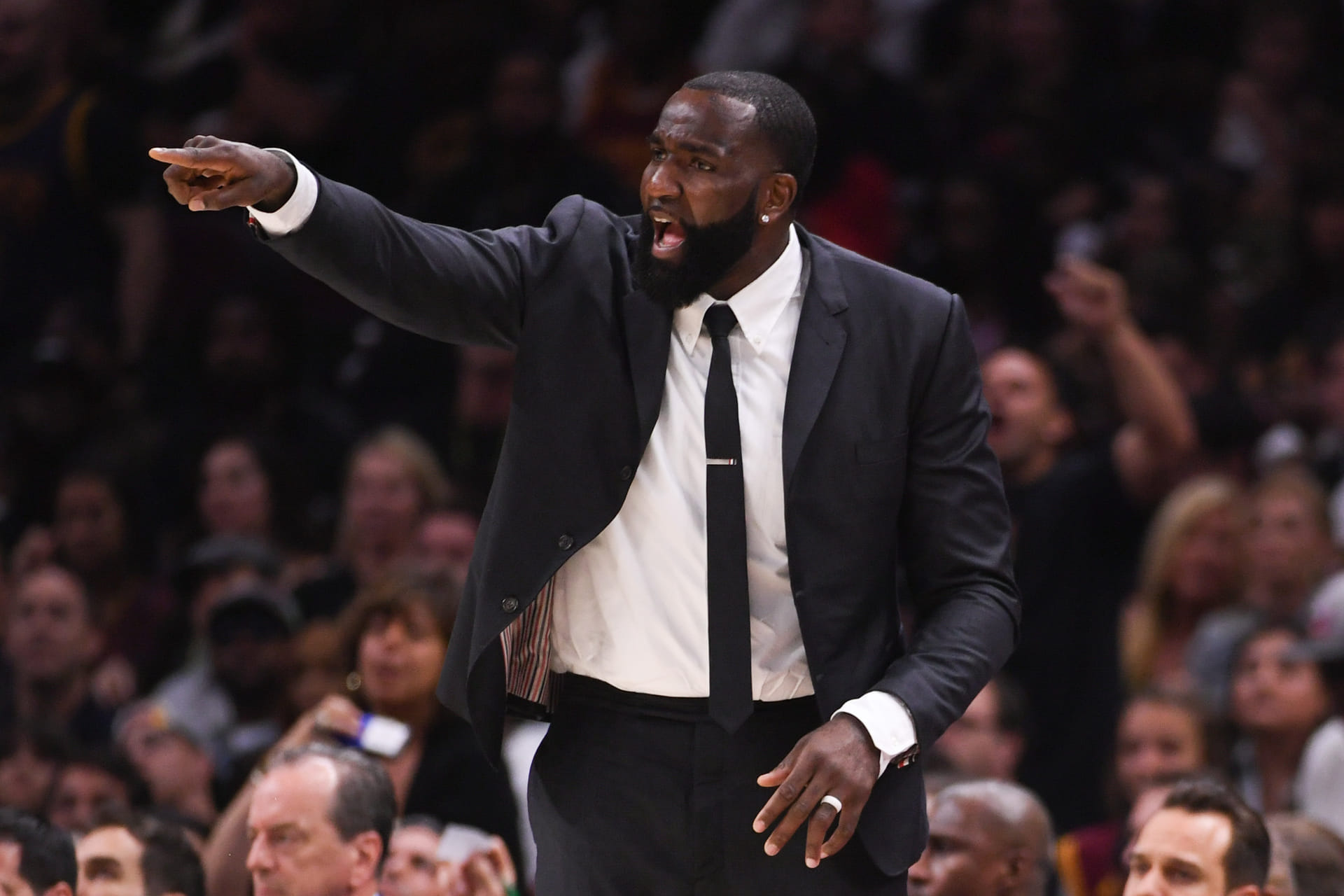 "This man is a clown in every setting": Fans React as Kendrick Perkins Filmed In Heated Courtside Altercation at his son's AAU game