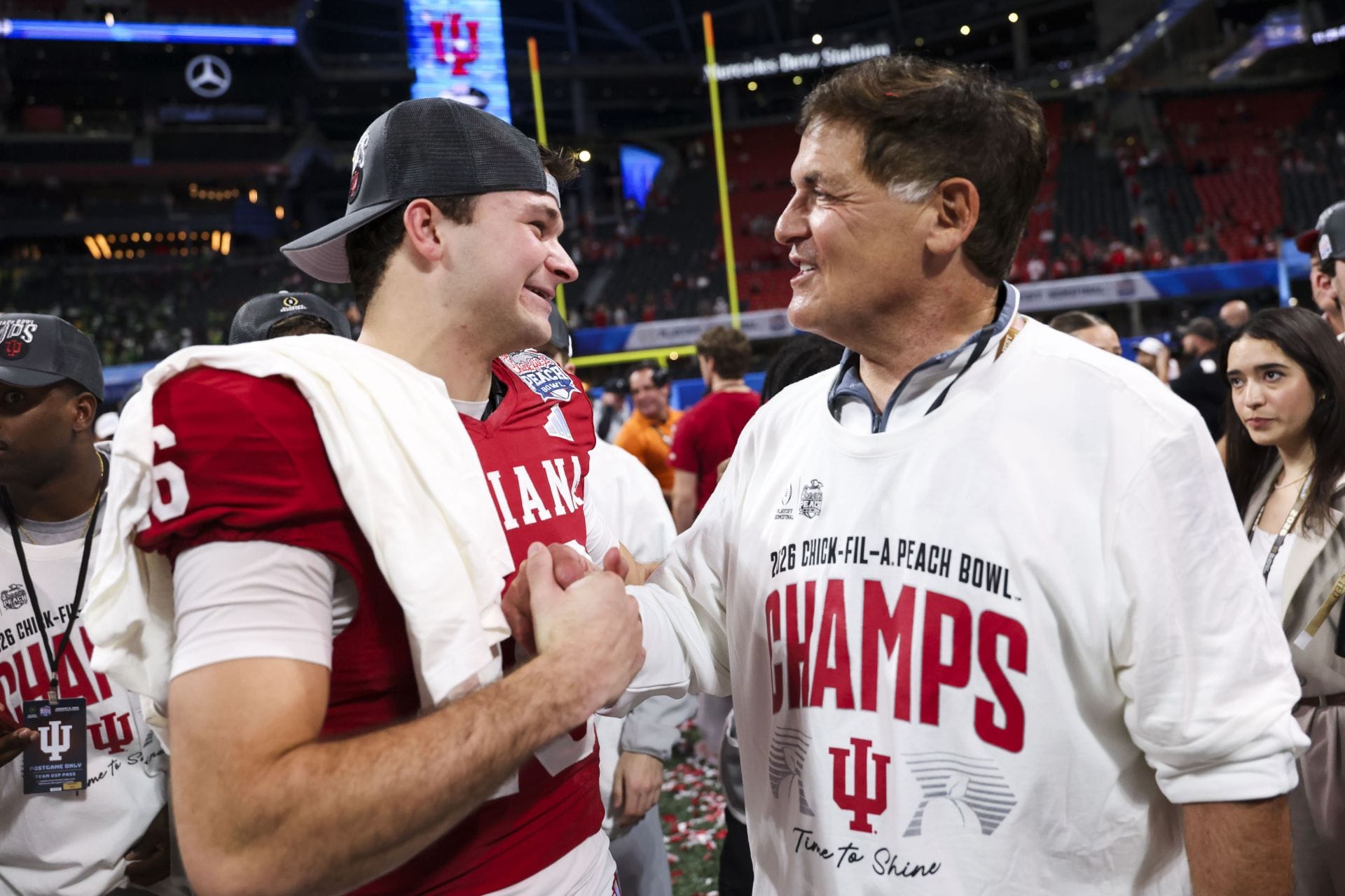 “SAVE COLLEGE ATHLETICS” “Liar“: NFL fans rip "braggart" Mark Cuban over funding Fernando Mendoza to Indiana move