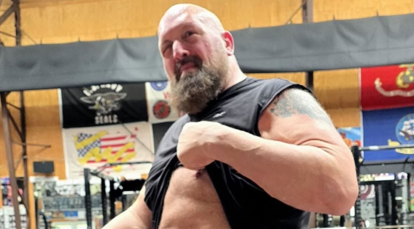 "Please no," "The last time we saw him on tv he could barely walk"- Fans go wild after Paul Wight (fka Big Show) teases in-ring return