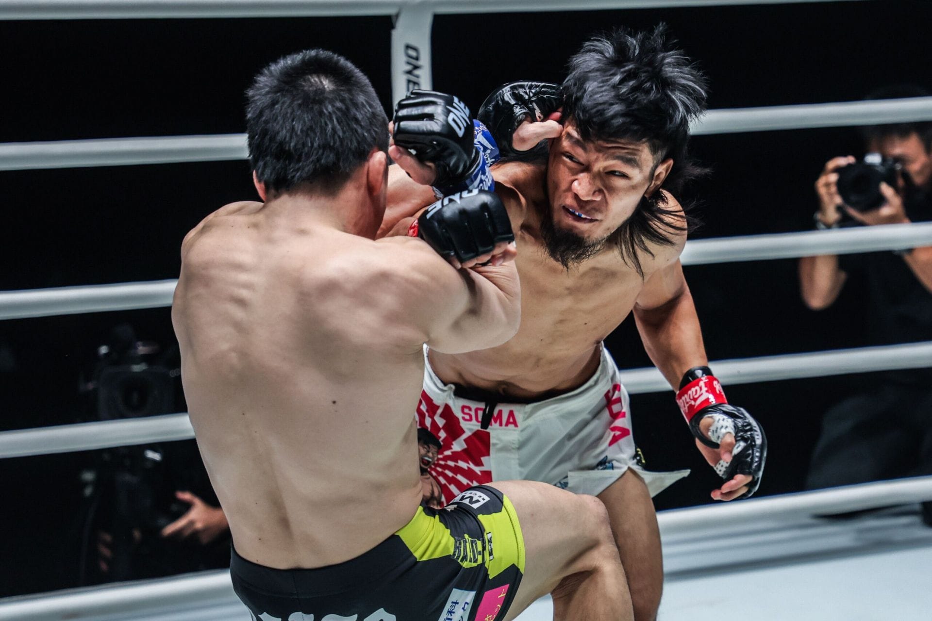 “I cannot give him breathing room” - Lito Adiwang vows to relentlessly hunt for the finish and exploit Eko Roni Saputra's weaknesses