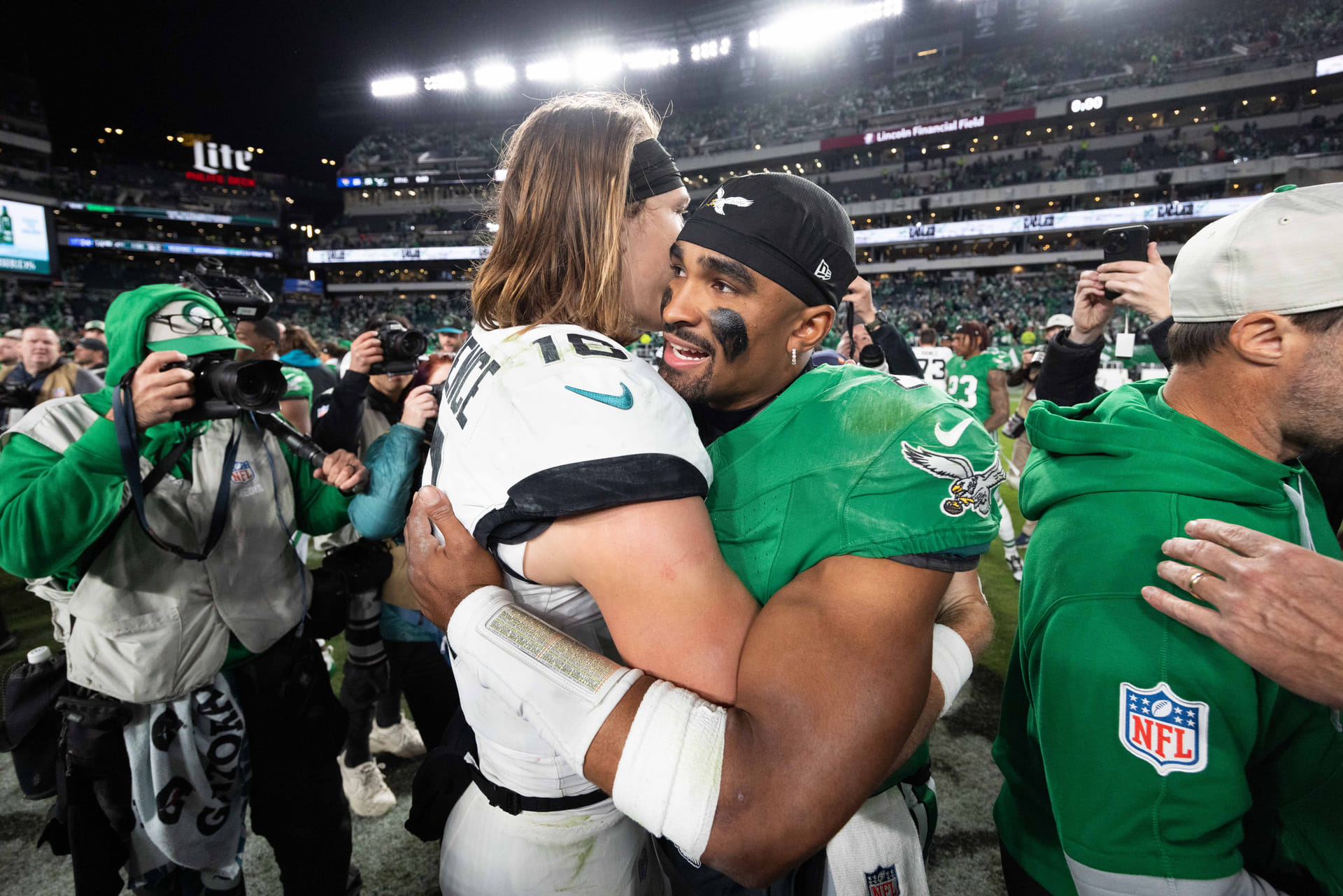 "Take home games away from fans... we hate this": NFL fans react as Eagles set to host Jaguars in London for Week 11 game
